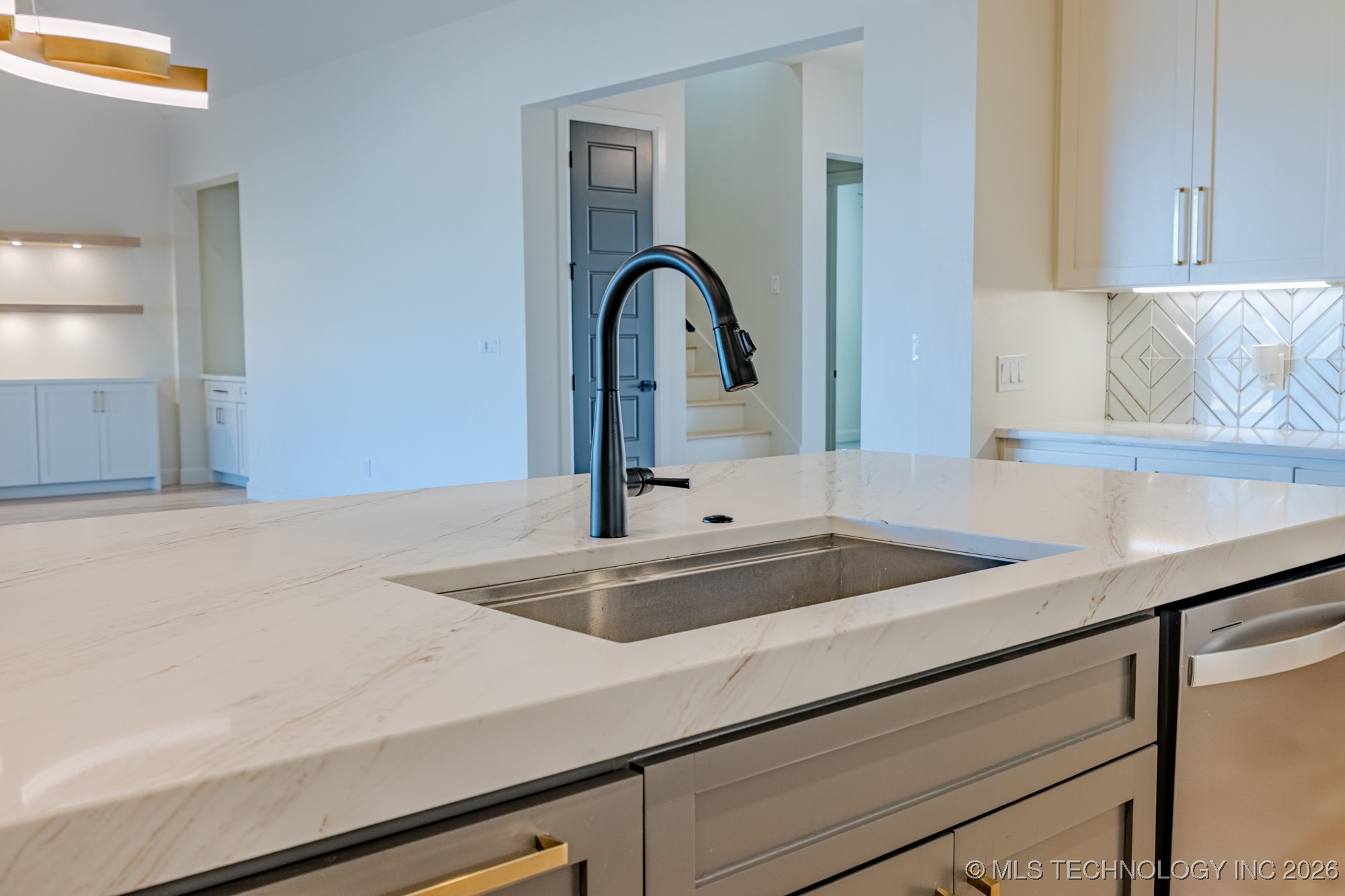 6621 E 153rd Street Property Photo 21