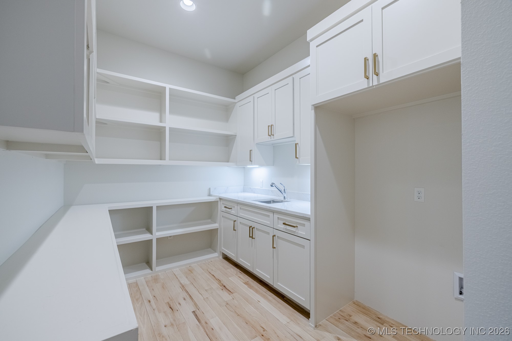 6621 E 153rd Street Property Photo 23