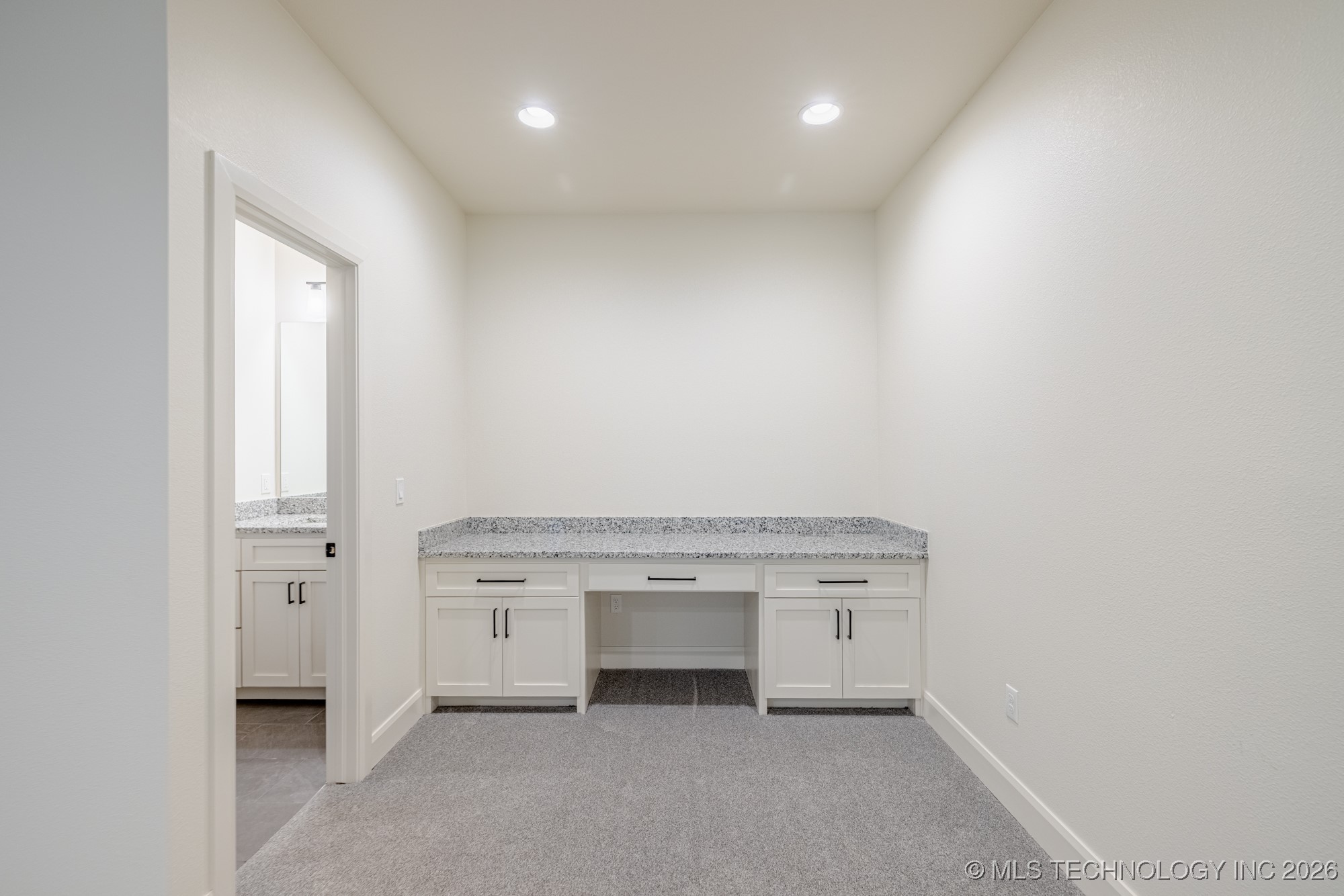 6621 E 153rd Street Property Photo 36