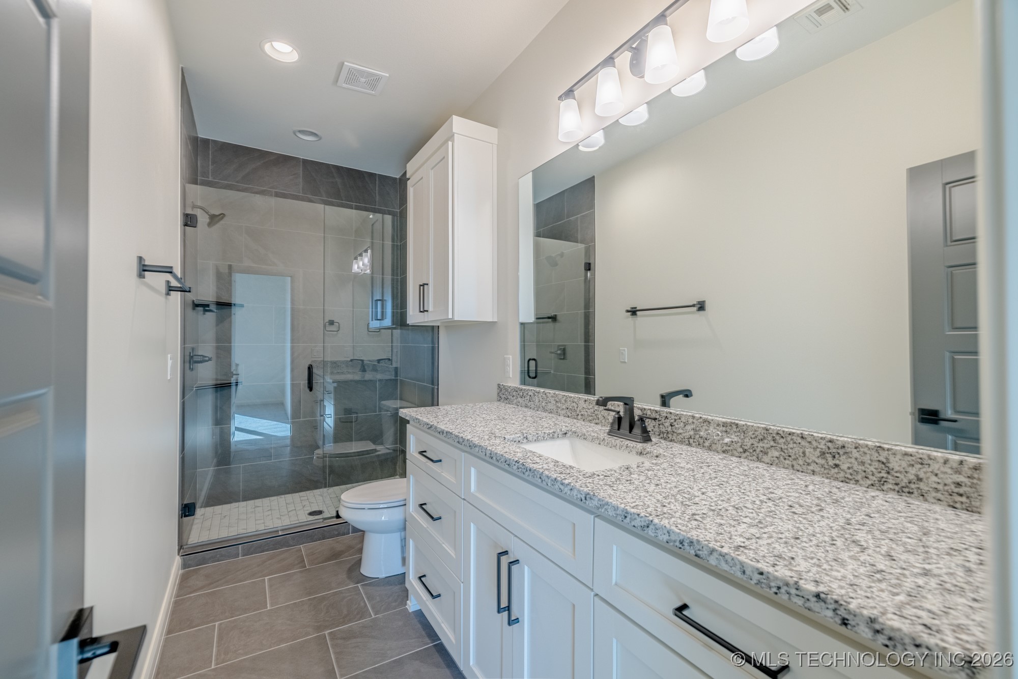 6621 E 153rd Street Property Photo 42