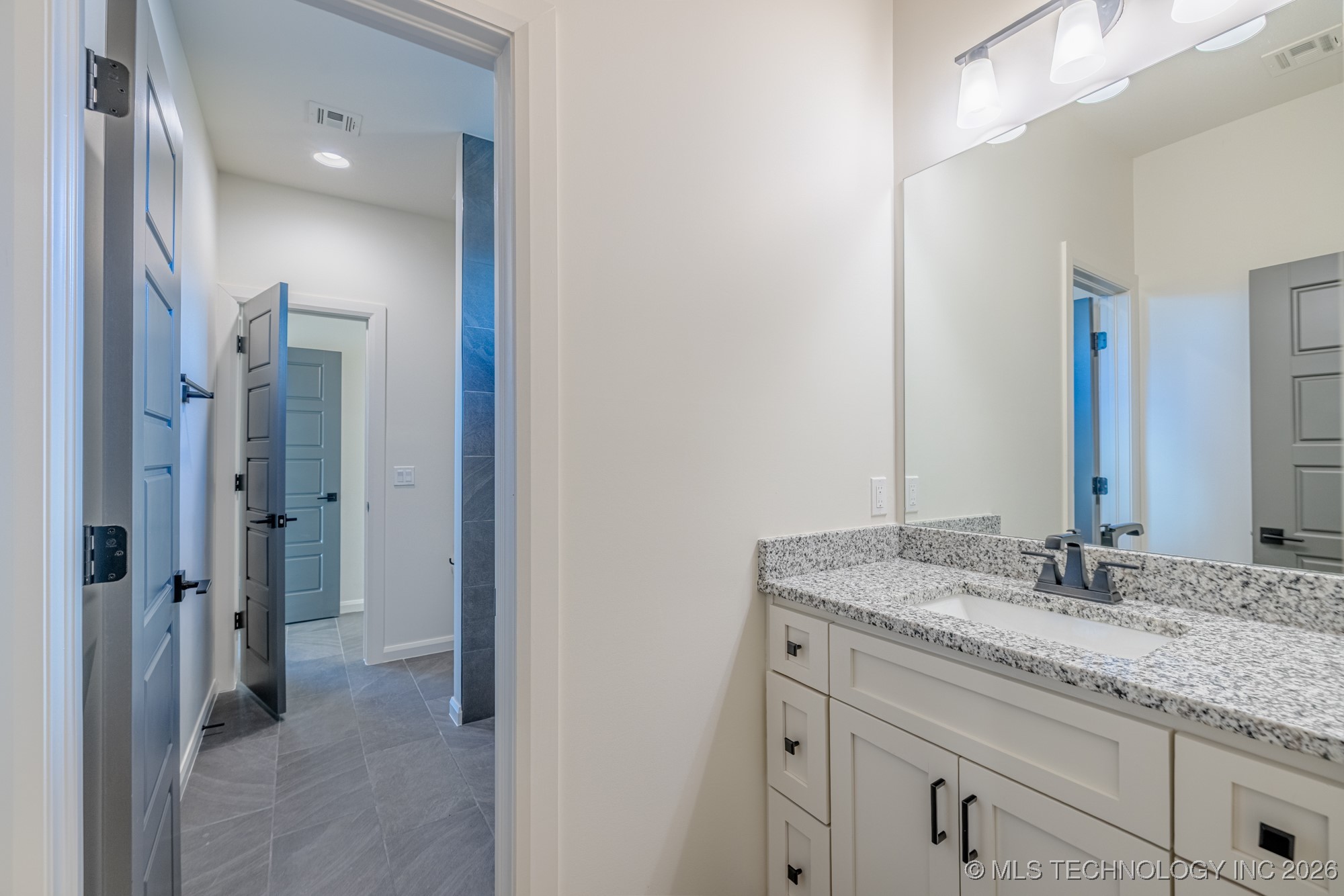 6621 E 153rd Street Property Photo 48