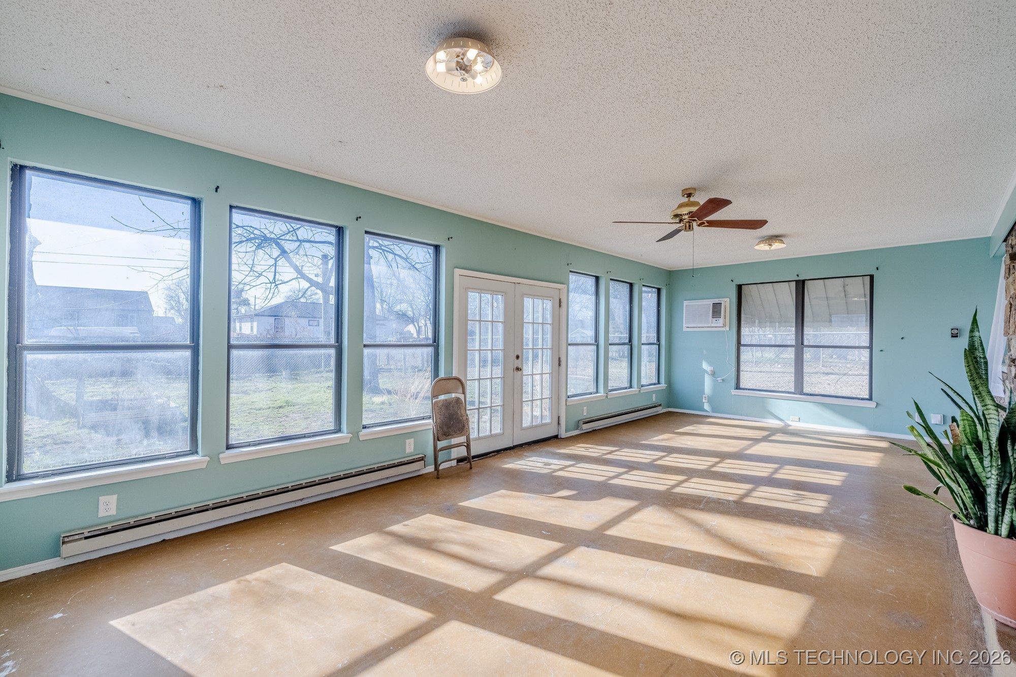 718 E Beaver Street Property Photo 14