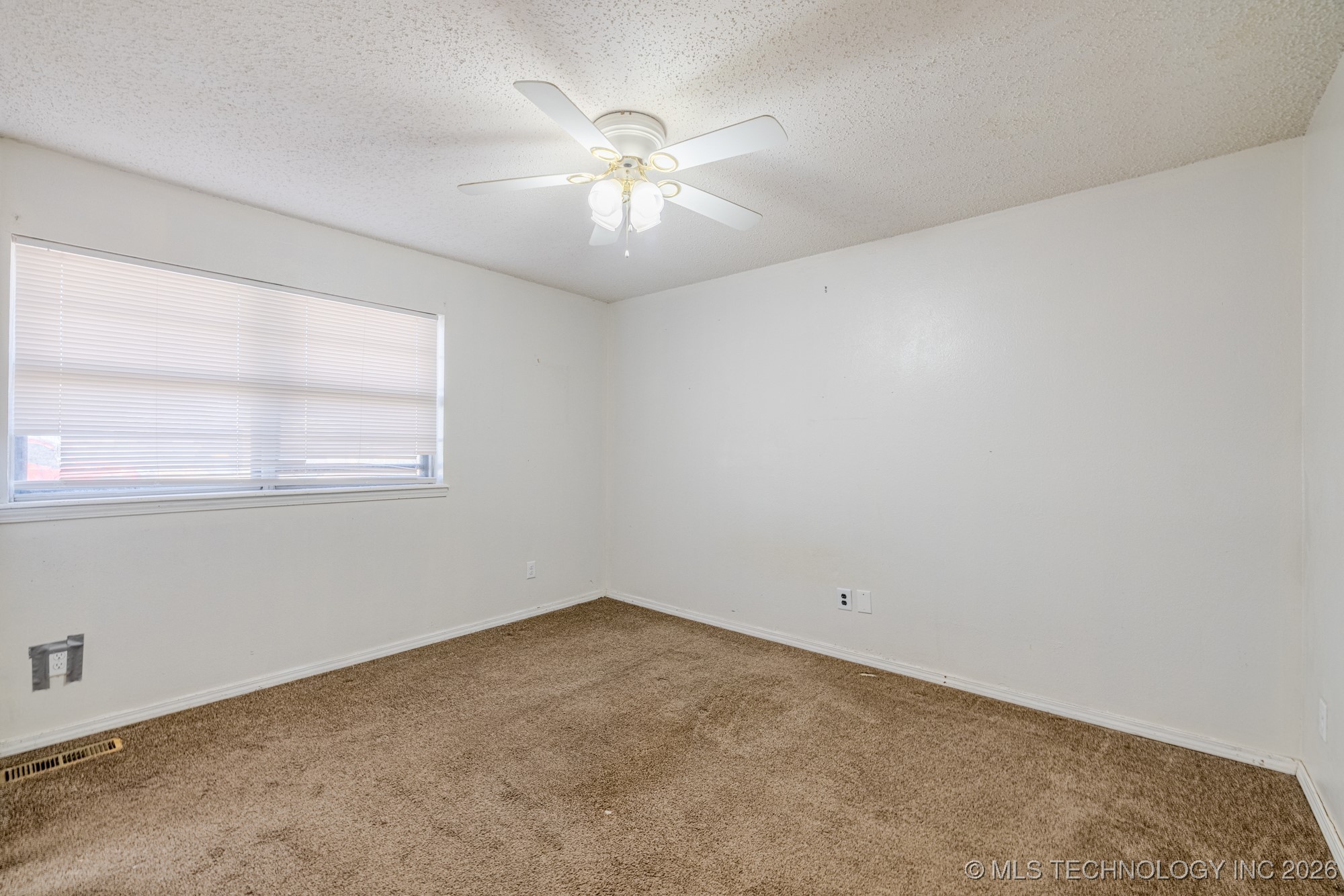 718 E Beaver Street Property Photo 16