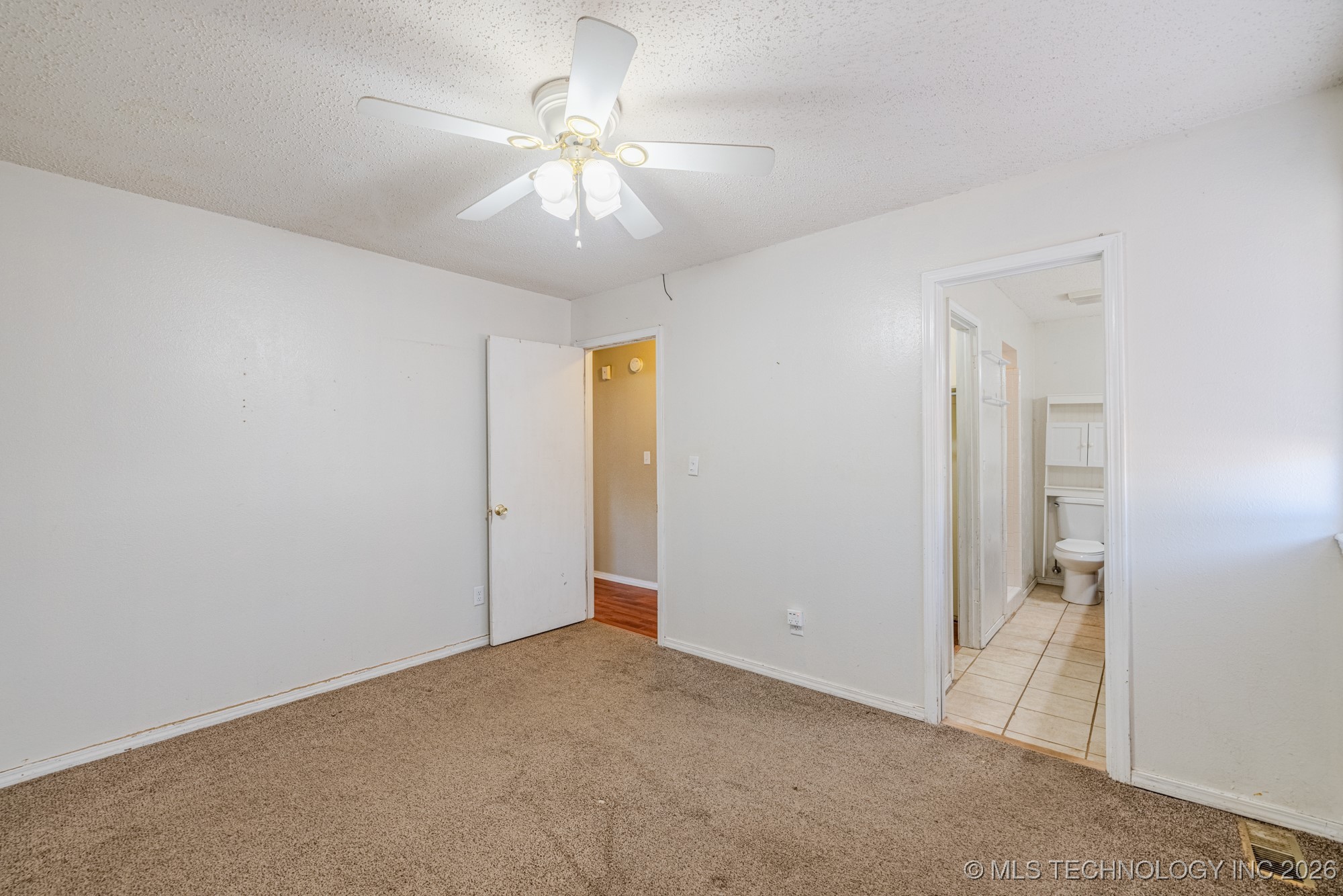 718 E Beaver Street Property Photo 17