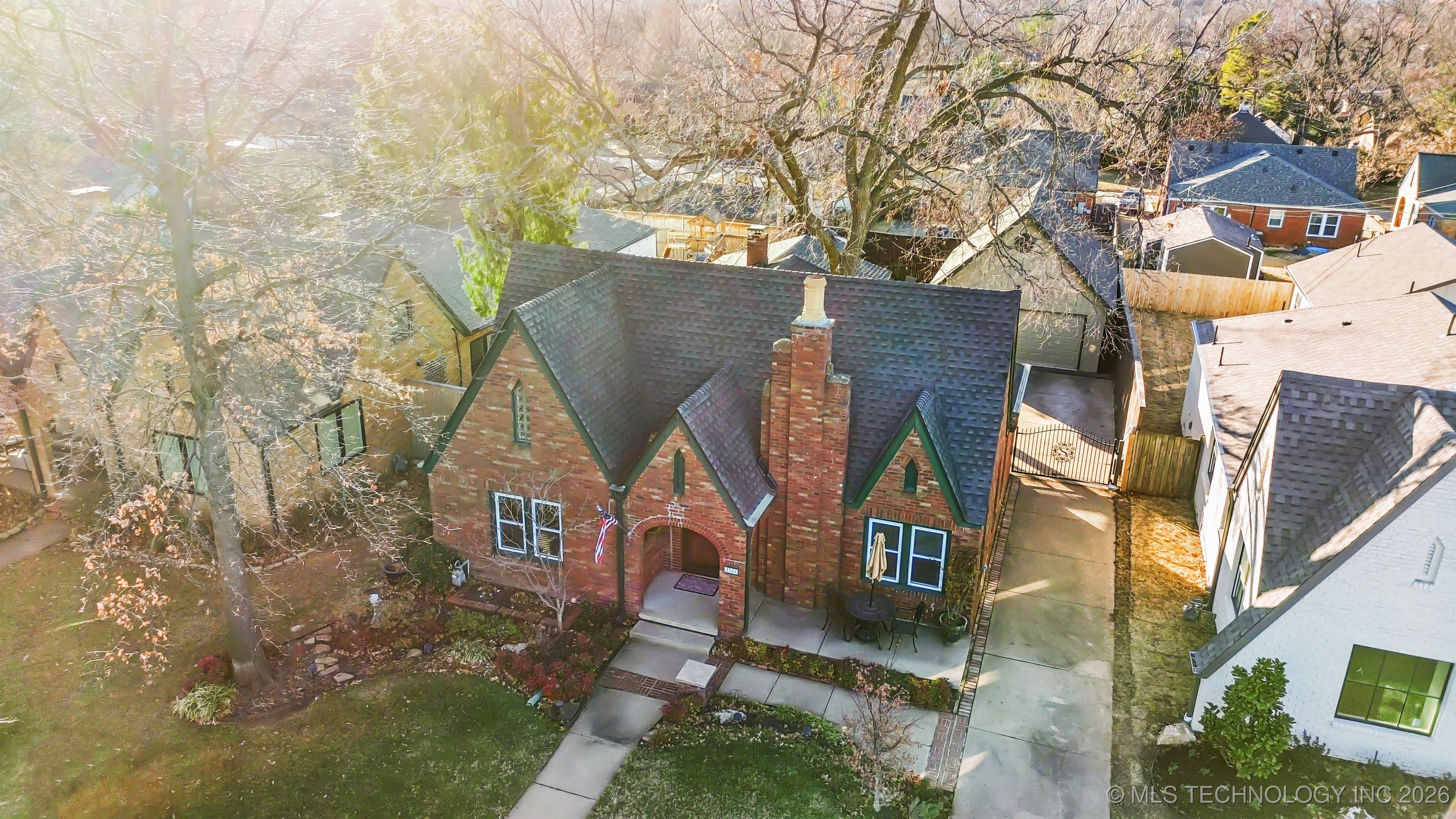 1544 S Columbia Place Property Photo 1