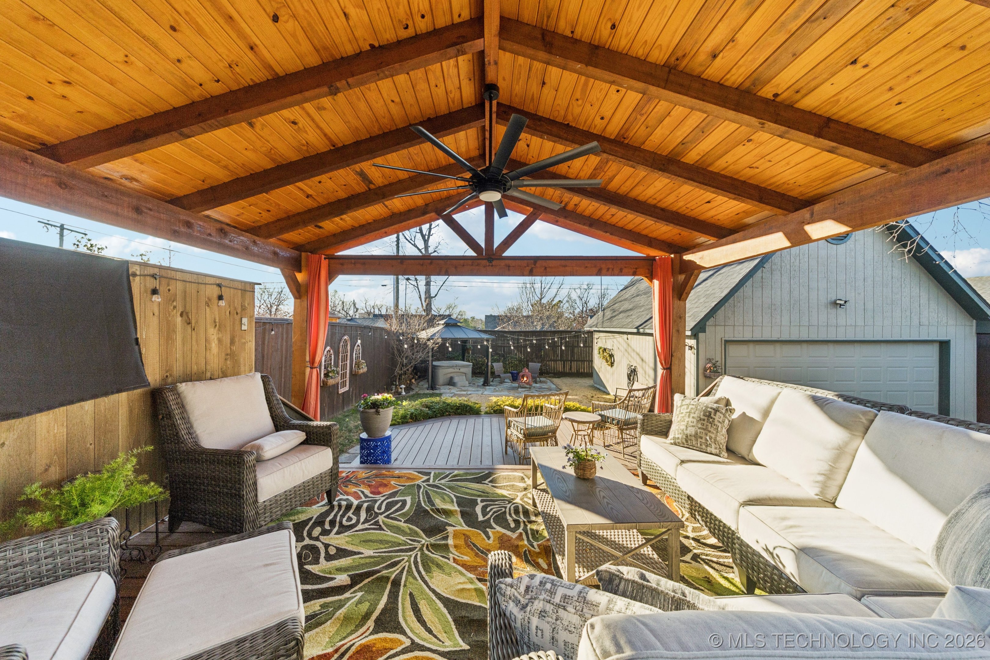 1544 S Columbia Place Property Photo 5