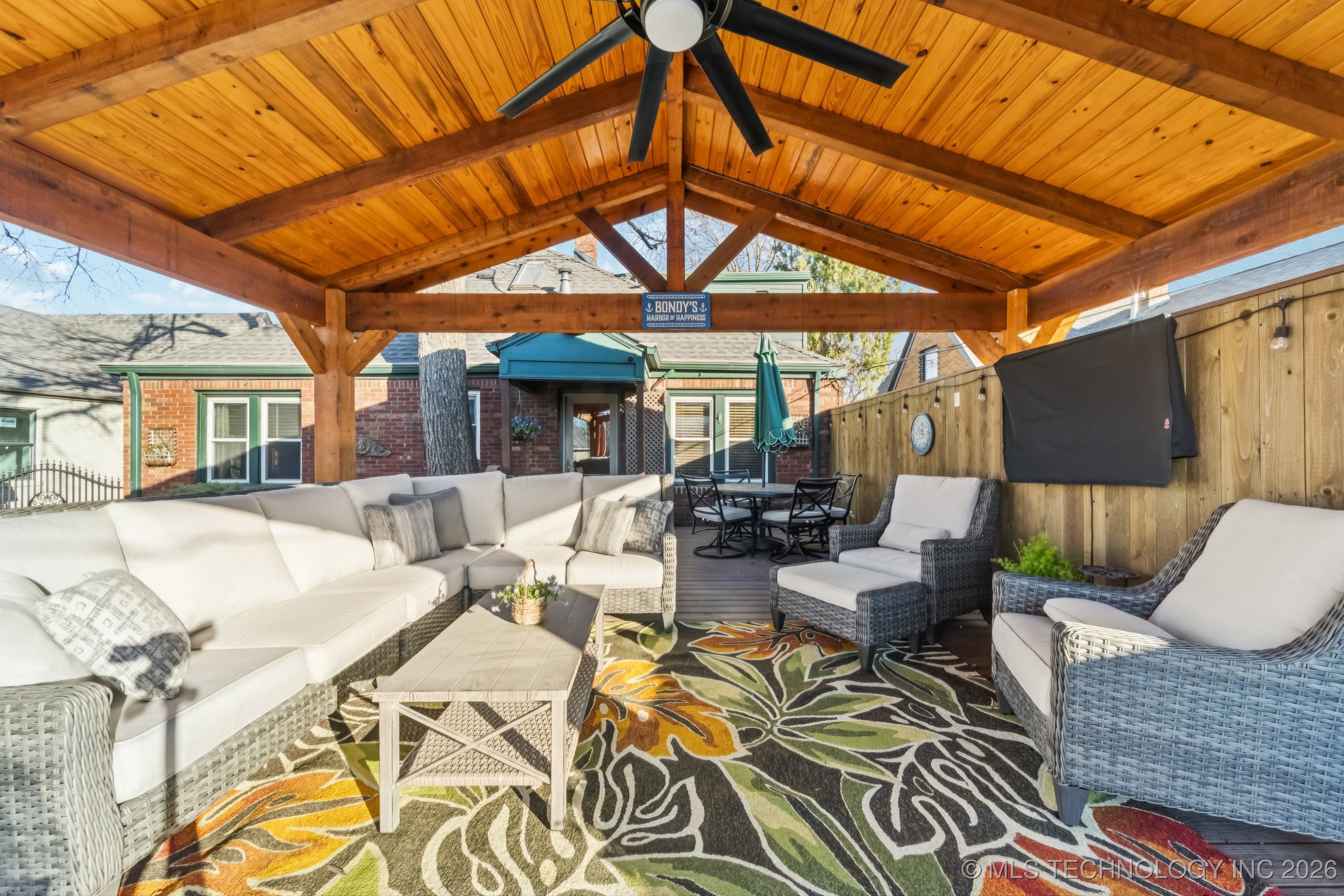 1544 S Columbia Place Property Photo 6