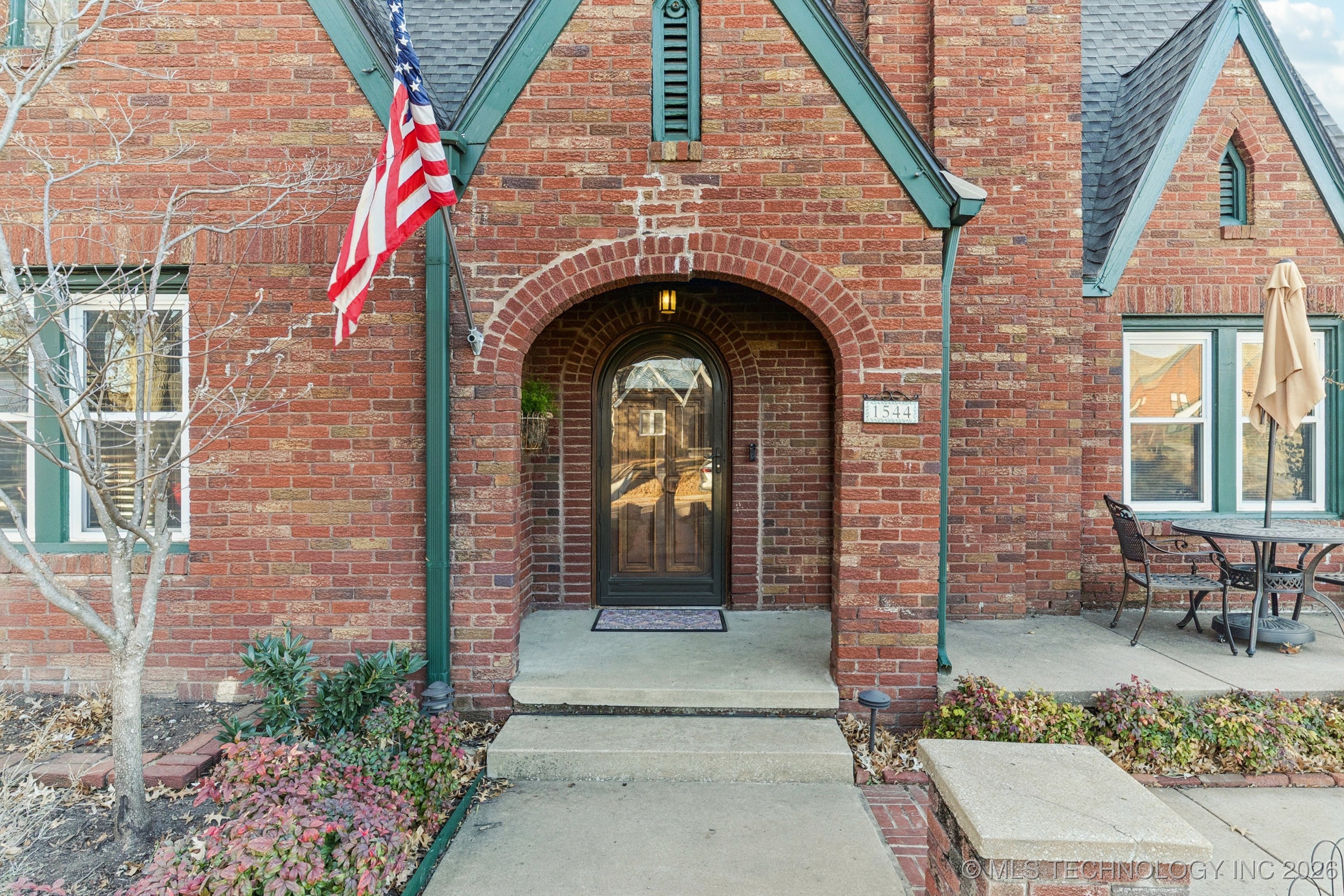 1544 S Columbia Place Property Photo 7