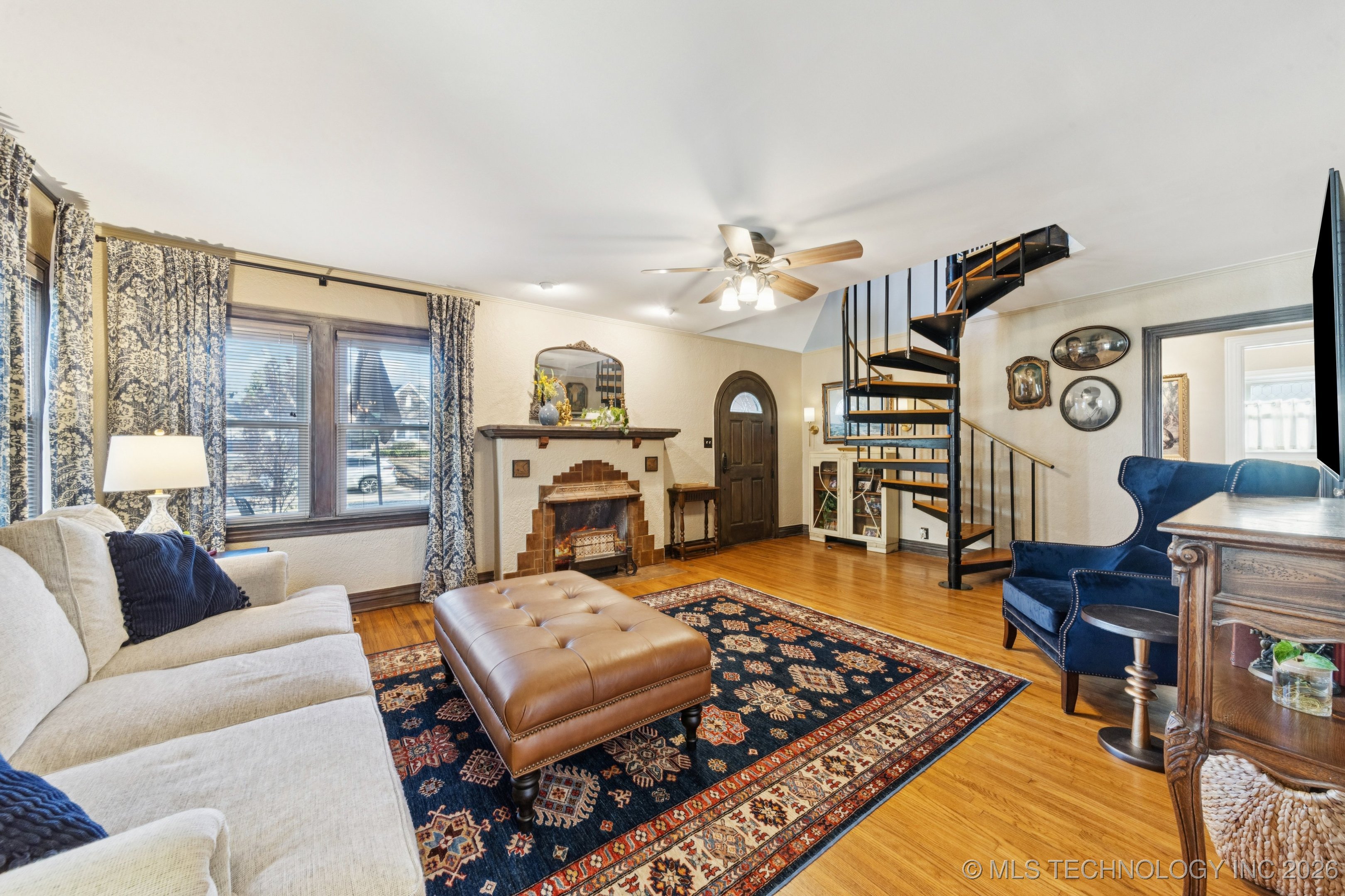 1544 S Columbia Place Property Photo 10