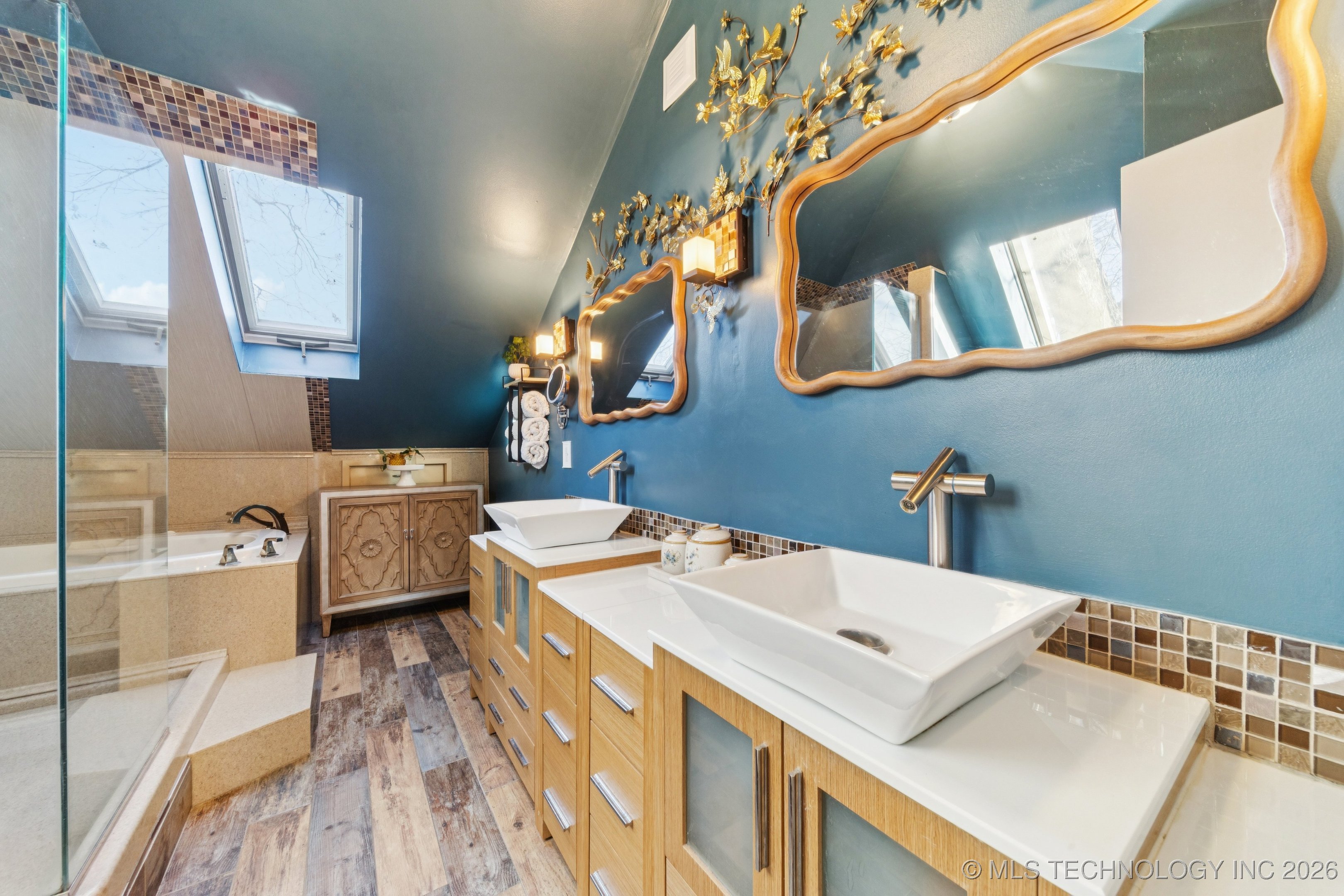 1544 S Columbia Place Property Photo 26