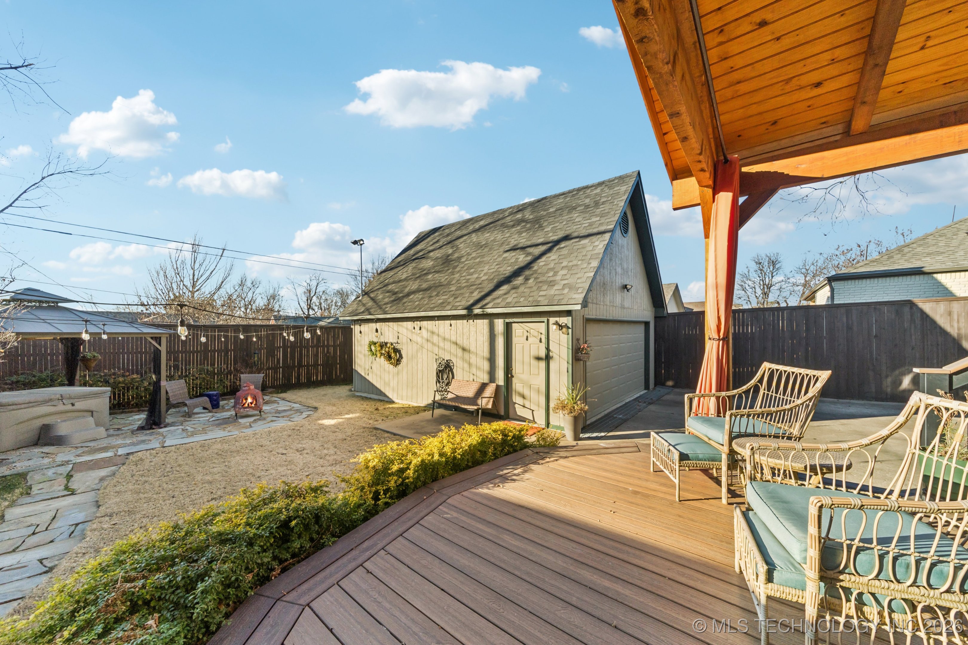 1544 S Columbia Place Property Photo 29