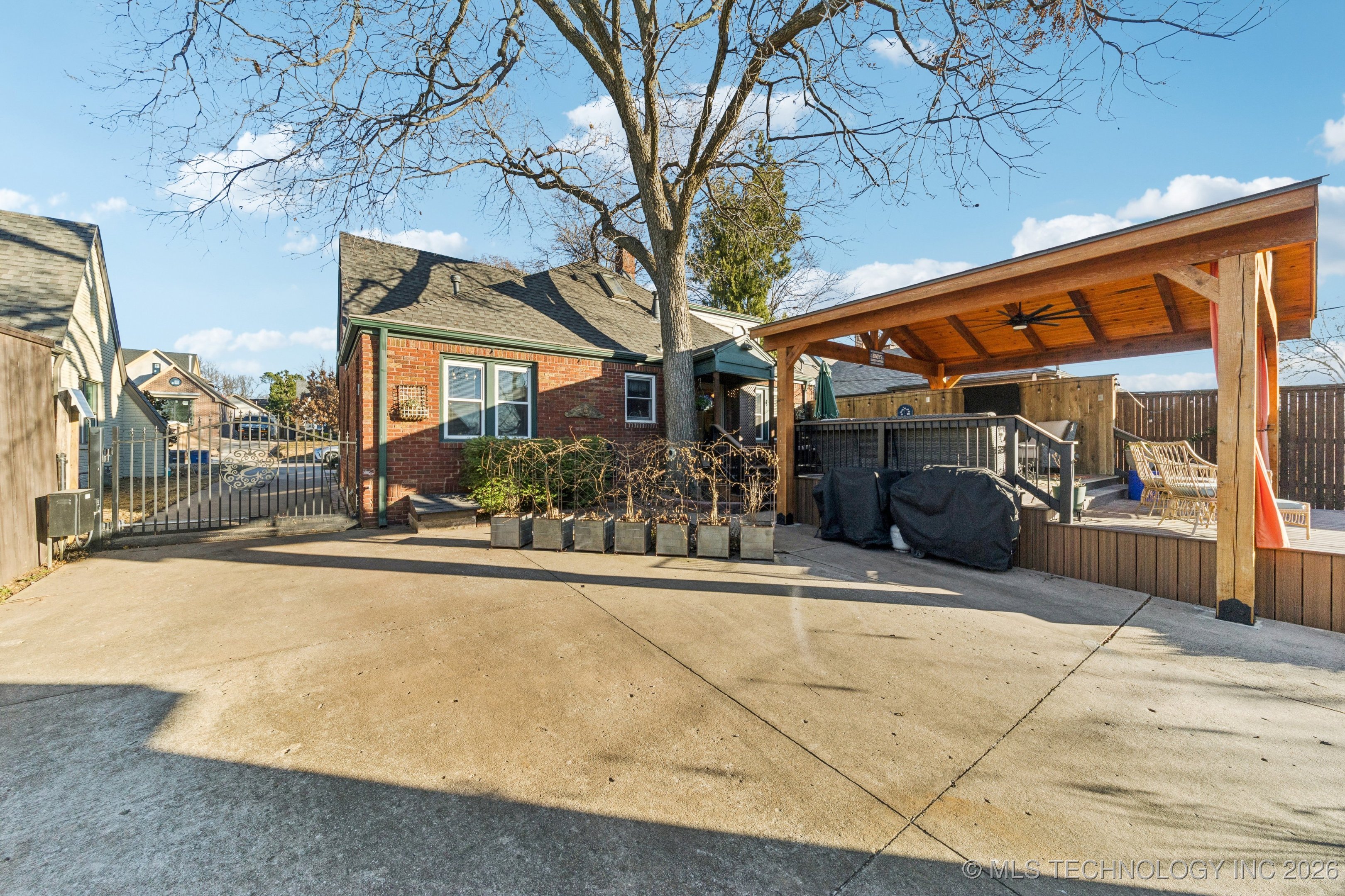 1544 S Columbia Place Property Photo 30