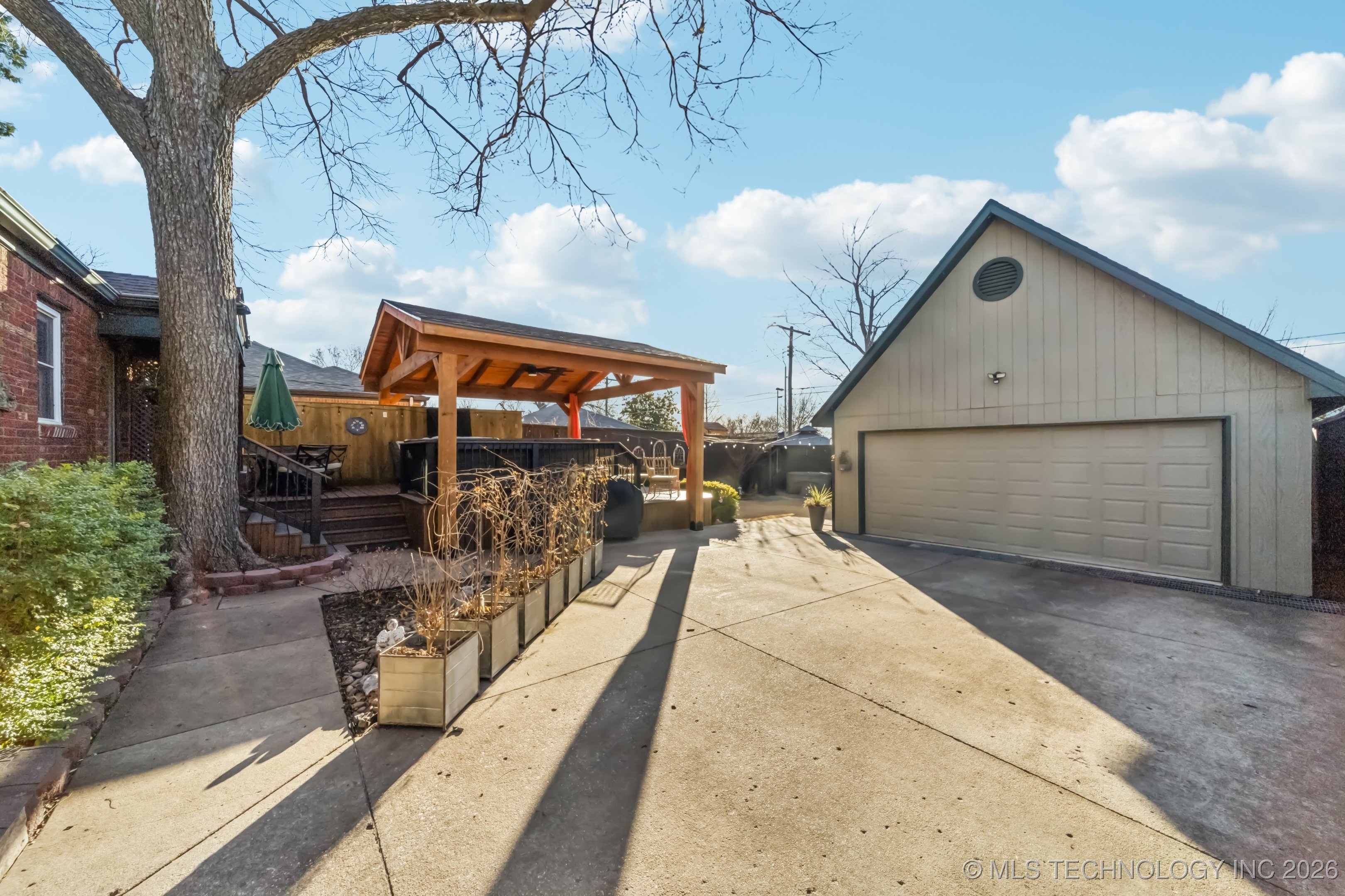 1544 S Columbia Place Property Photo 31