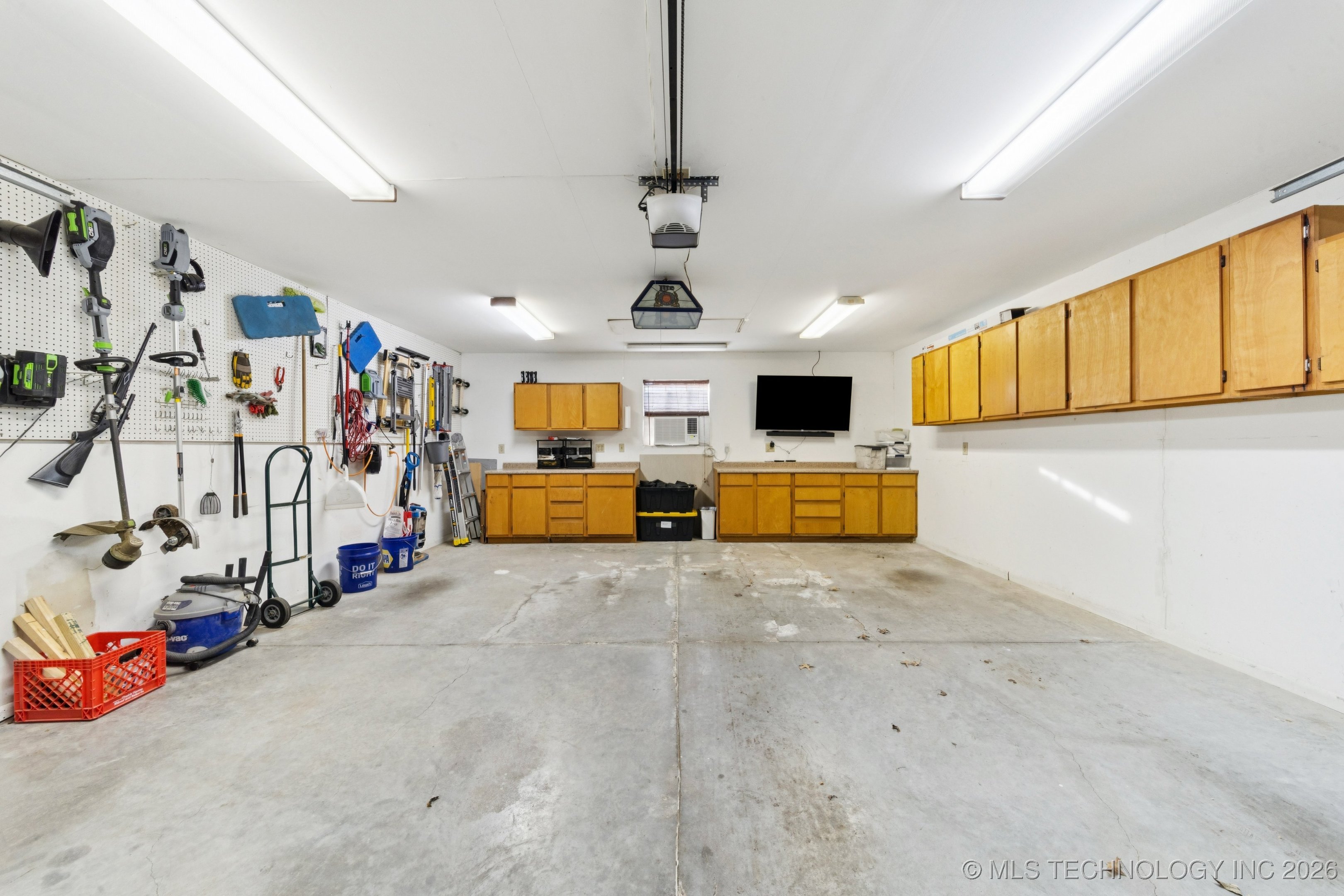 1544 S Columbia Place Property Photo 32