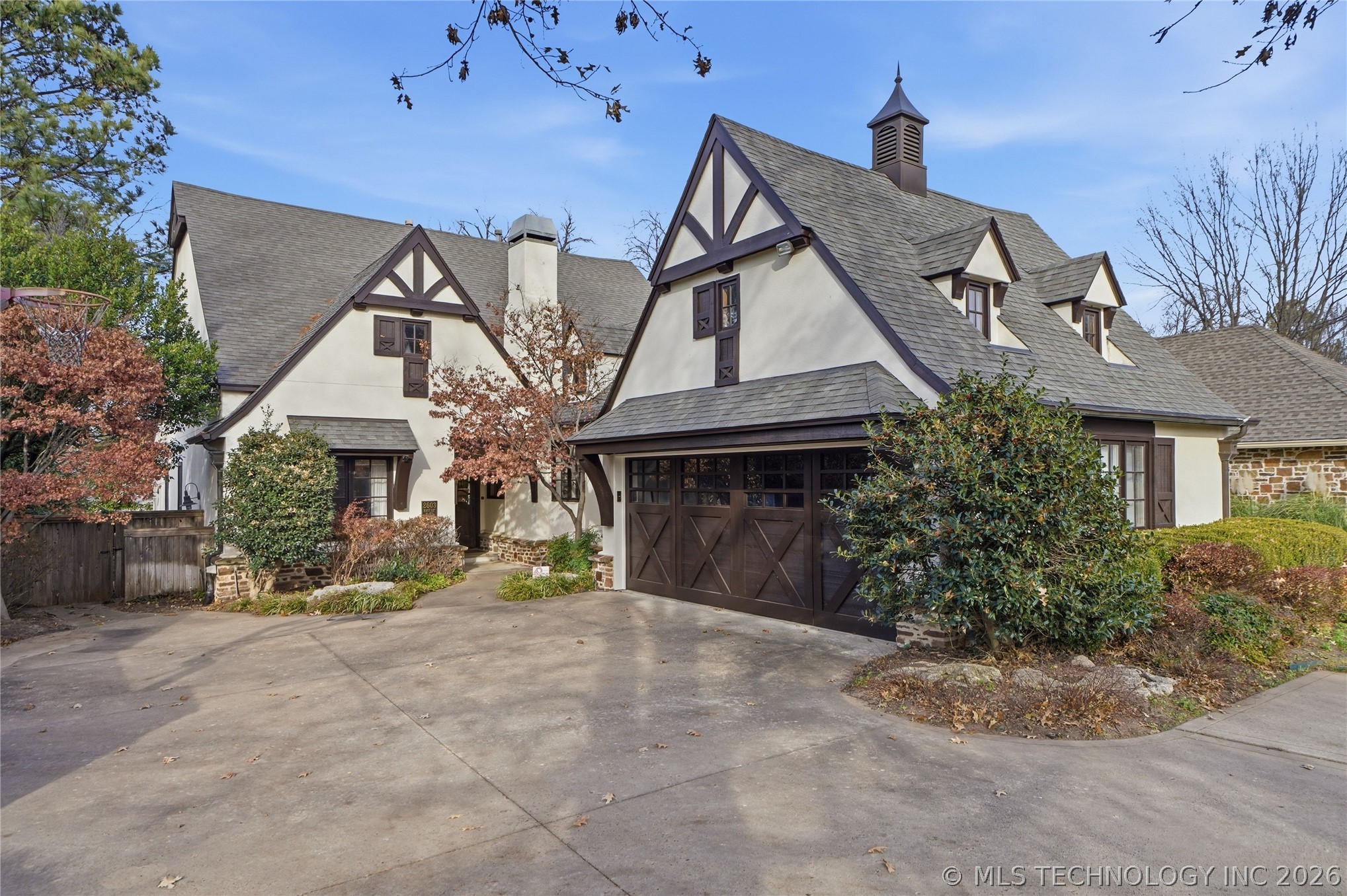 2603 E 22nd Place Property Photo 2