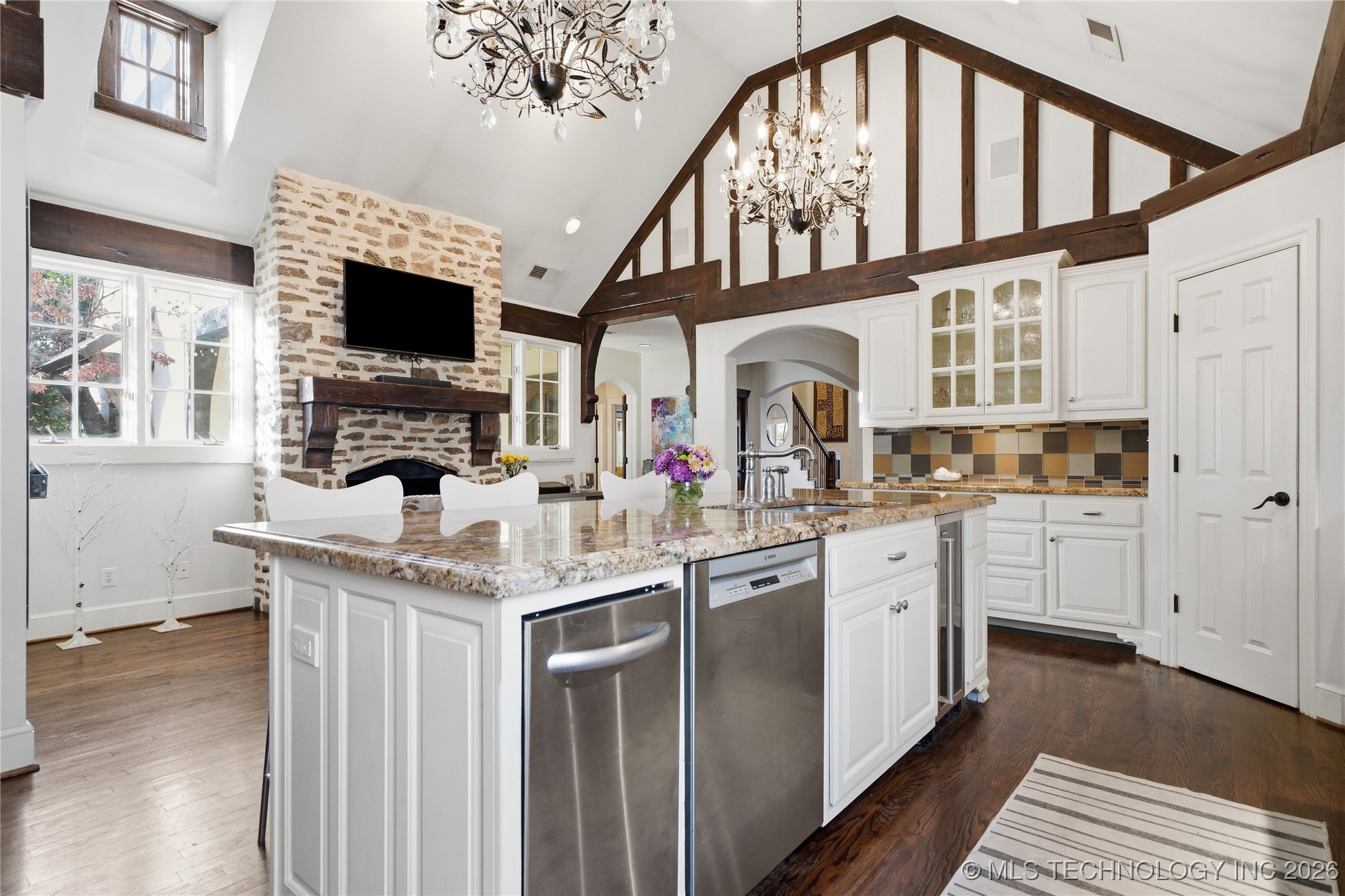 2603 E 22nd Place Property Photo 25