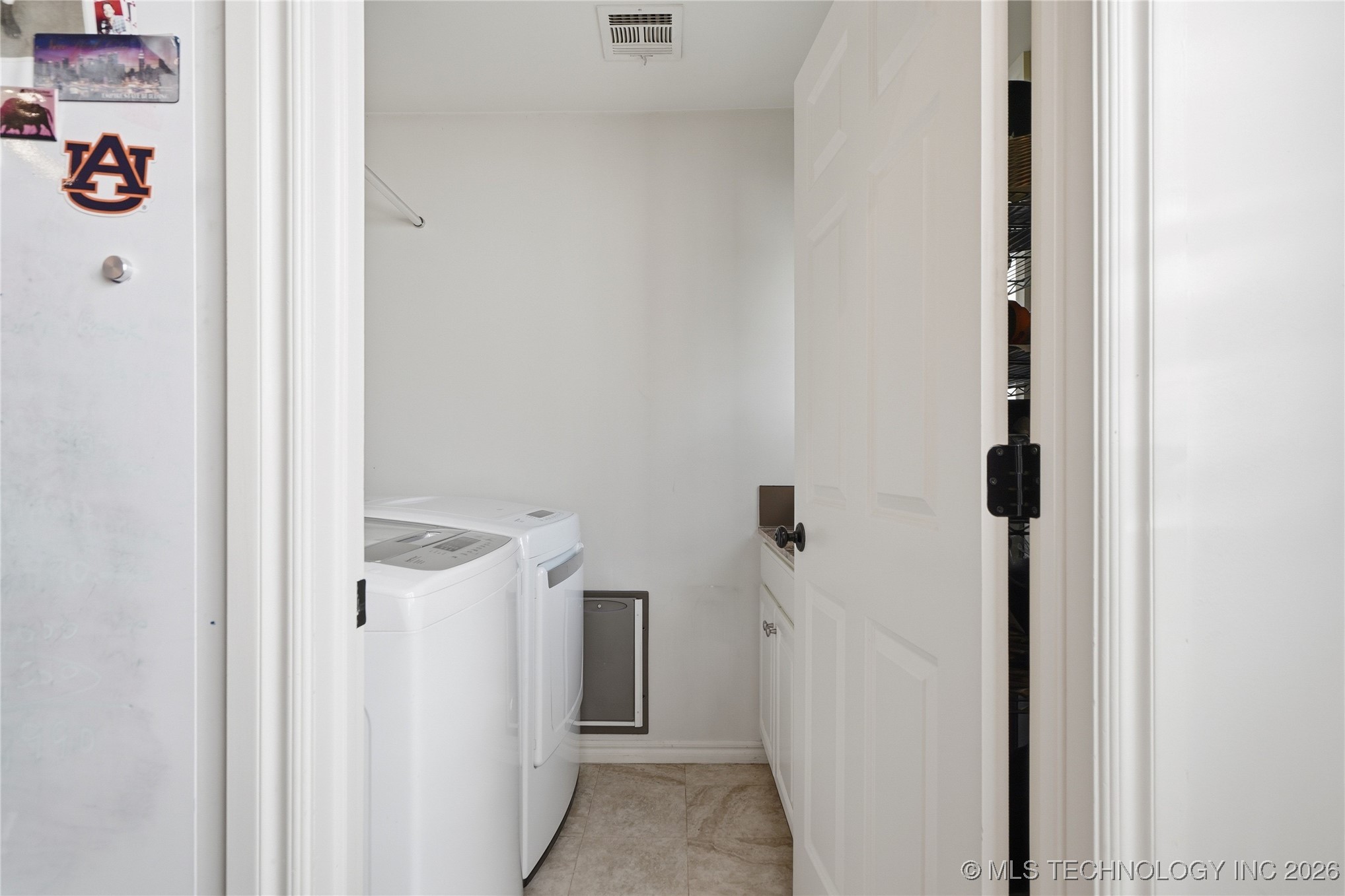 2603 E 22nd Place Property Photo 26