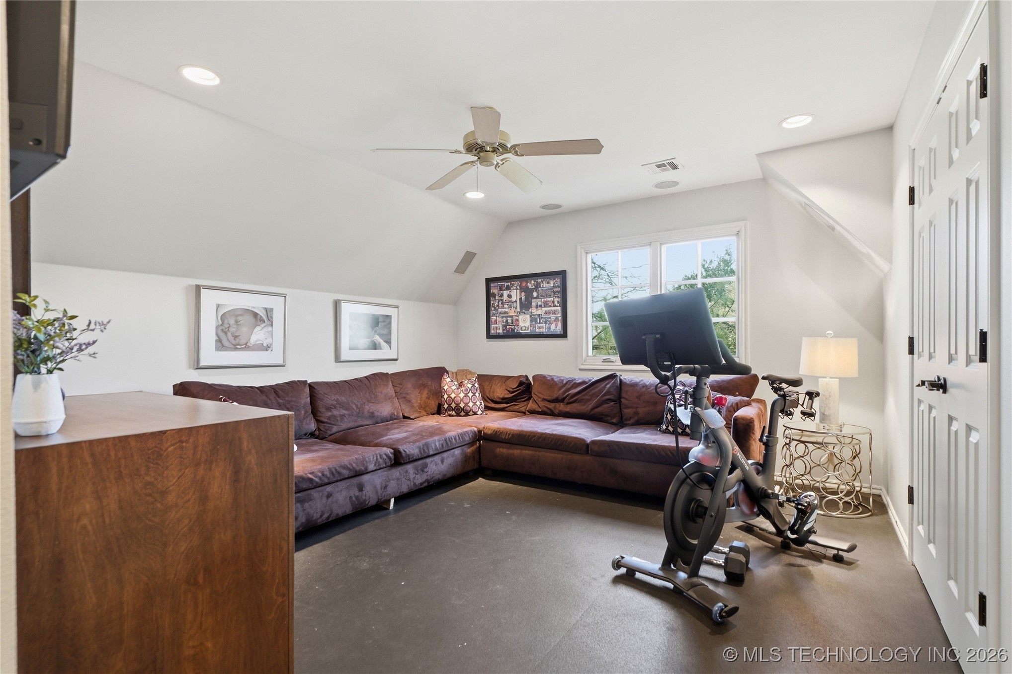 2603 E 22nd Place Property Photo 44