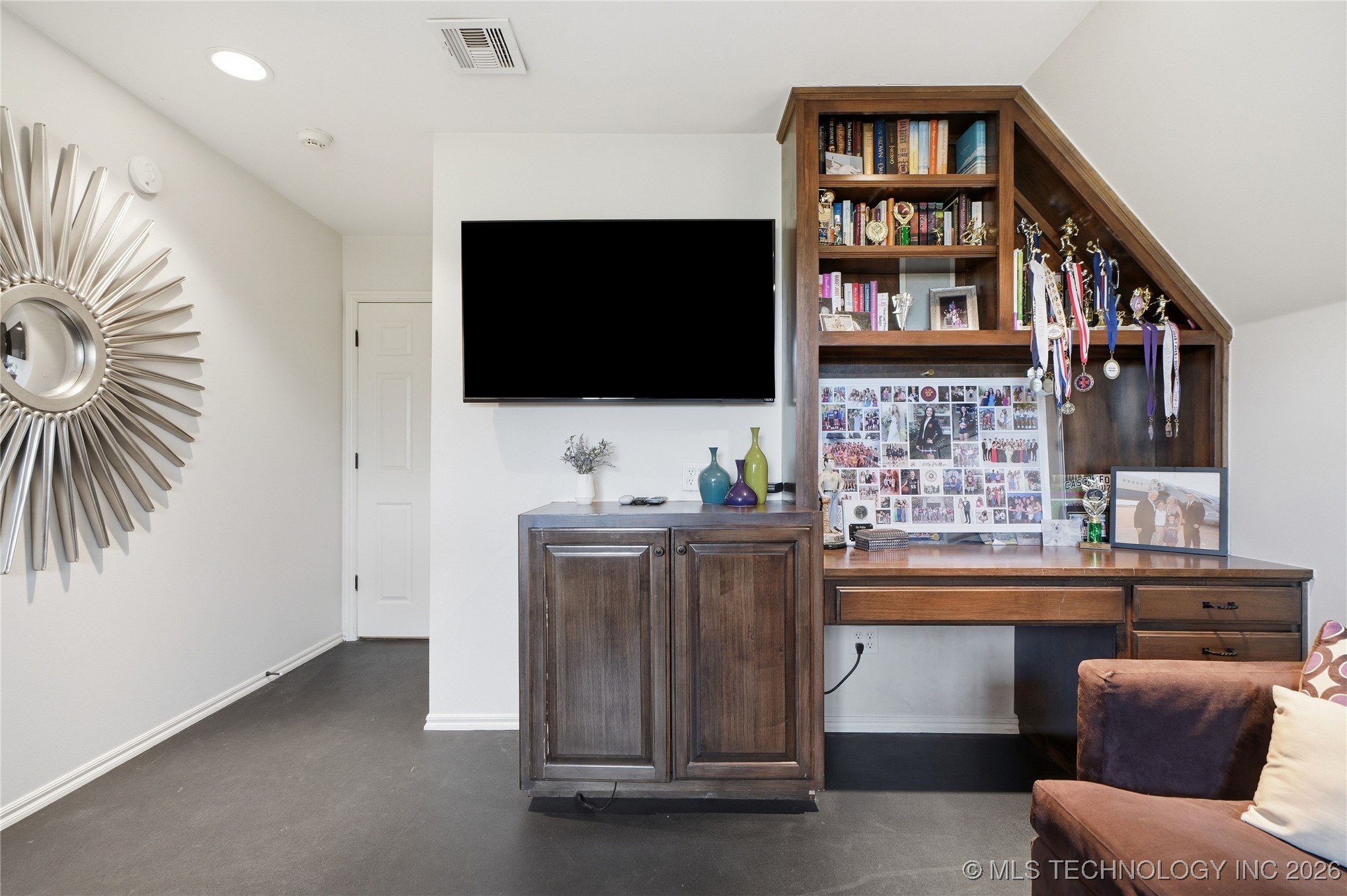 2603 E 22nd Place Property Photo 45