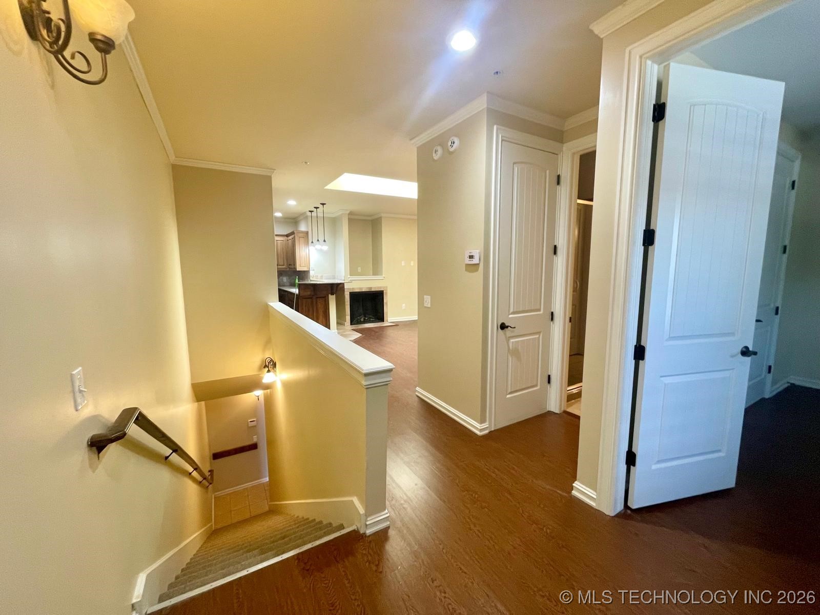 416 E B Street 416 B Property Photo 3