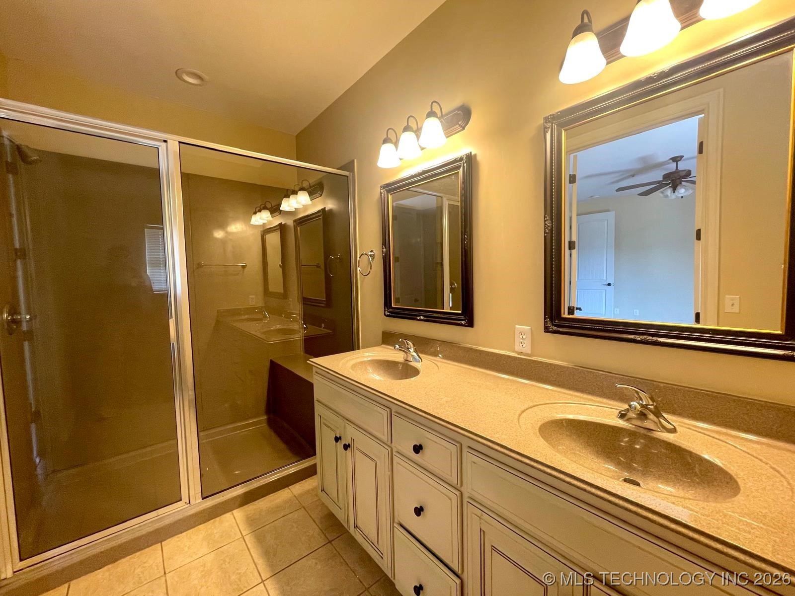 416 E B Street 416 B Property Photo 12