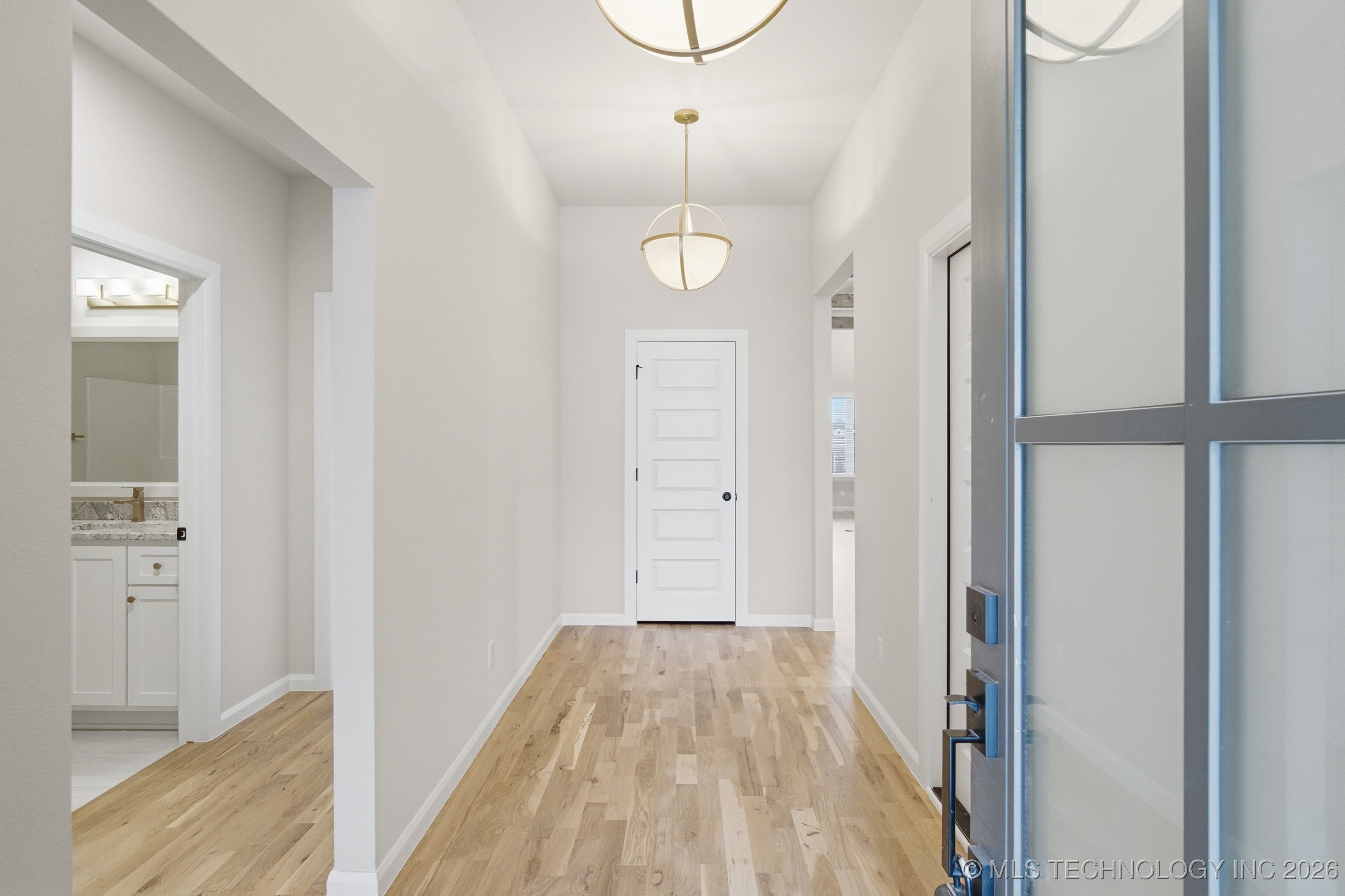 1300 N Beech Street Property Photo 5