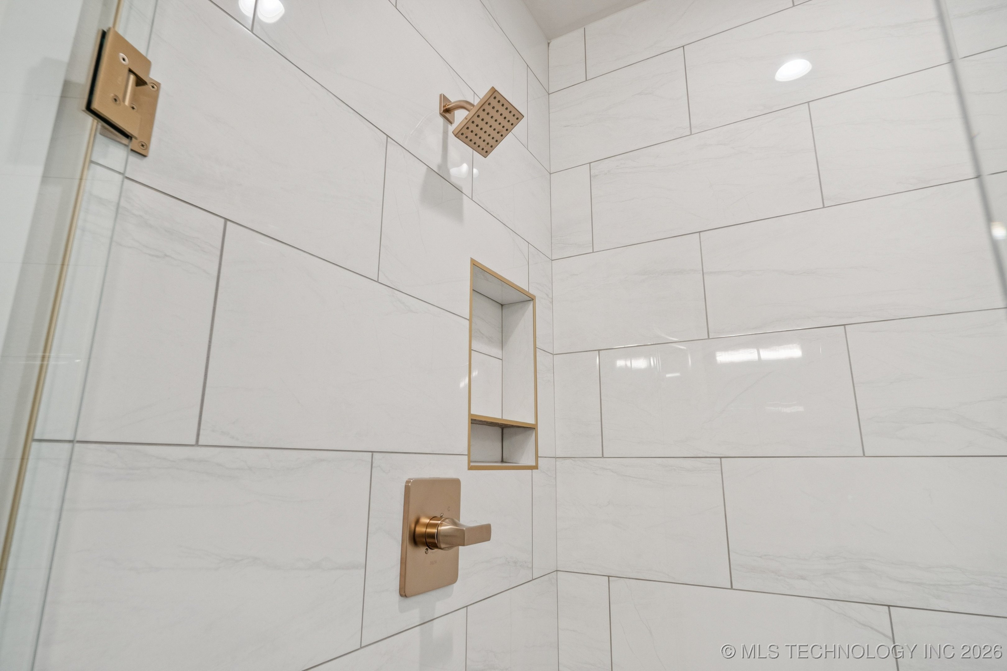 1300 N Beech Street Property Photo 18