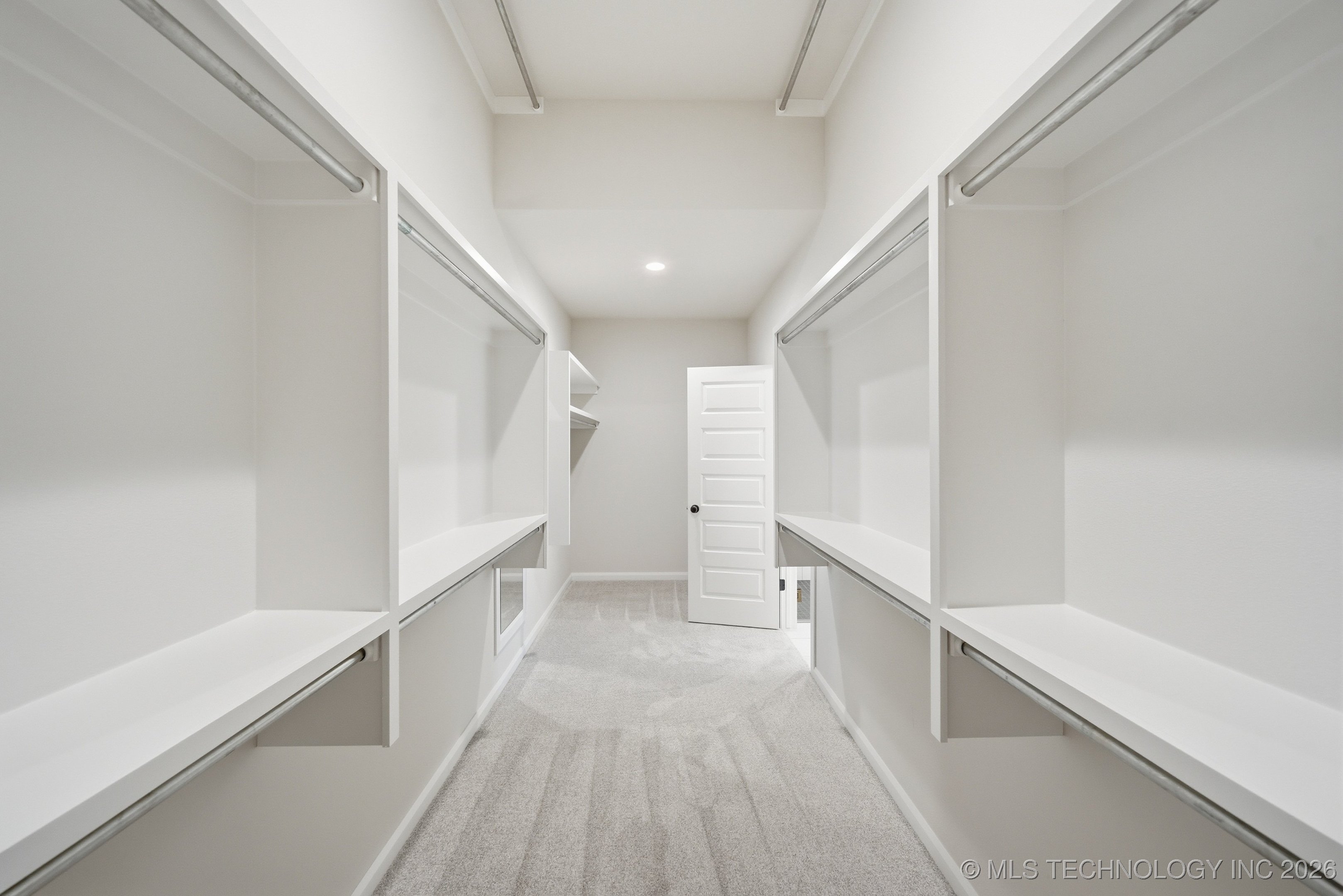 1300 N Beech Street Property Photo 20