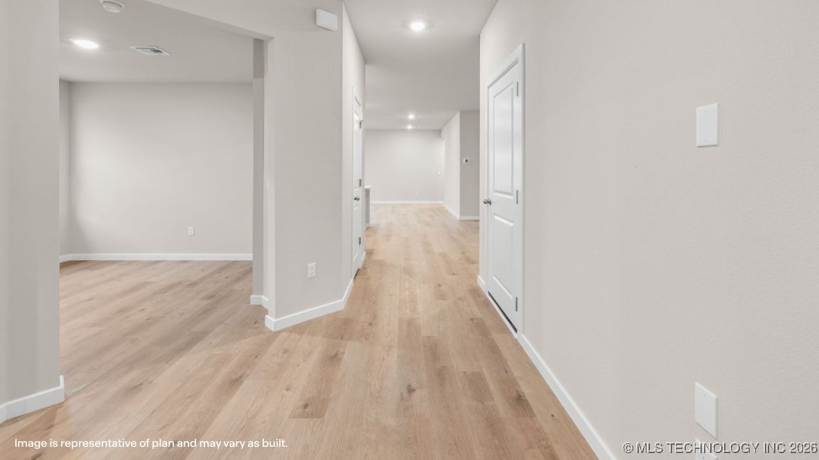 7530 E 156th Place S Property Photo 3