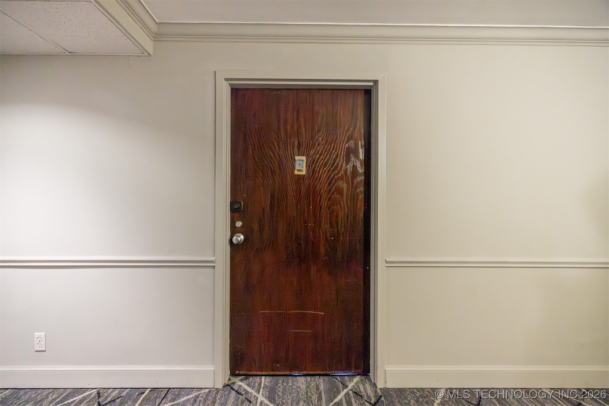 450 W 7th Street 1905 Property Photo 3