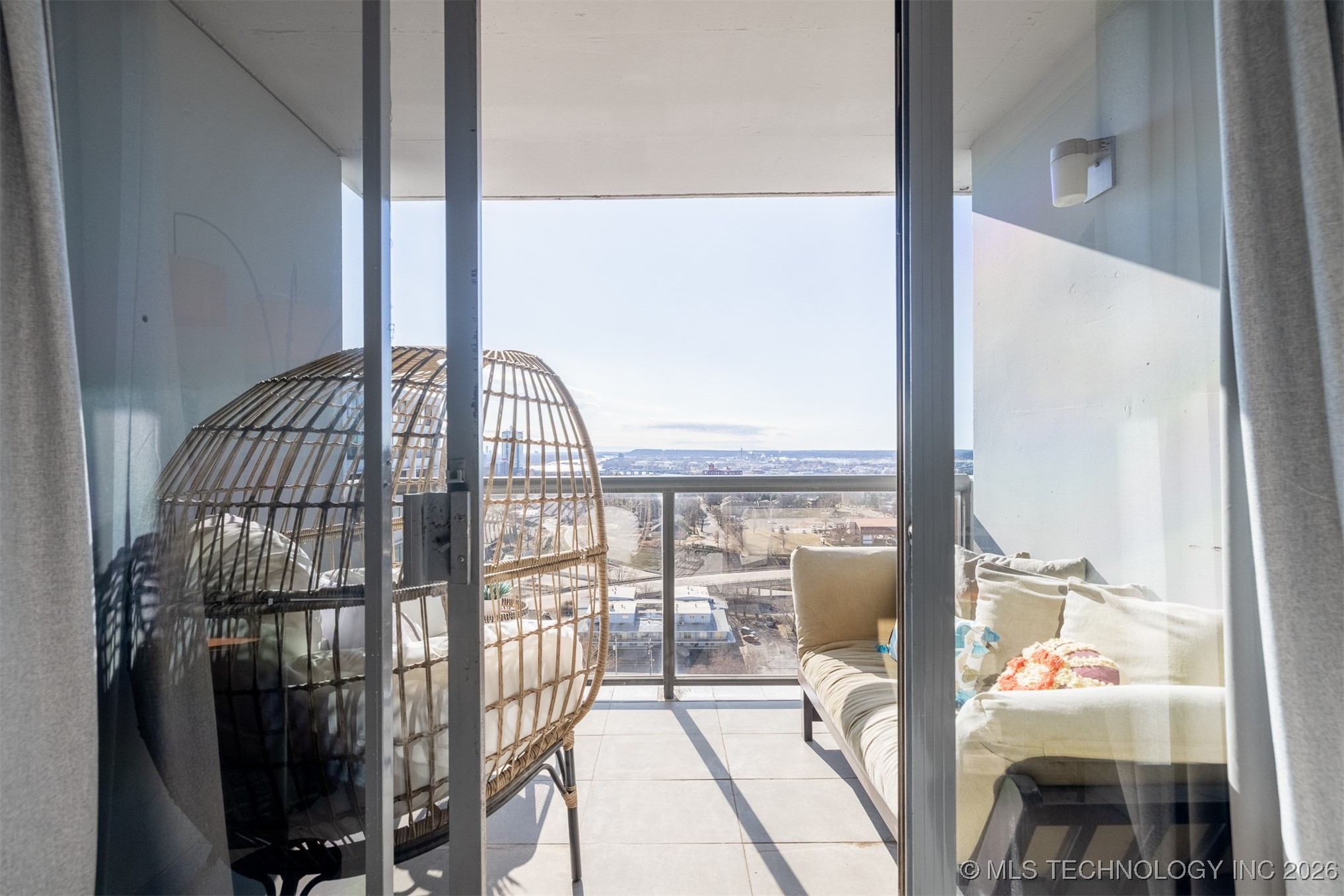 450 W 7th Street 1905 Property Photo 15