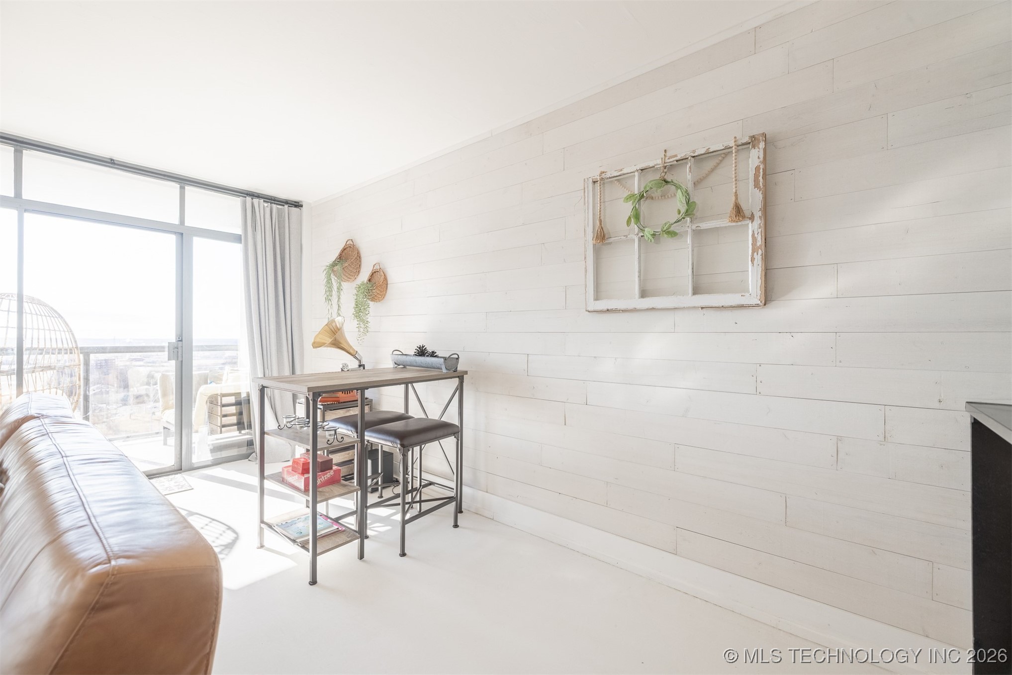 450 W 7th Street 1905 Property Photo 18