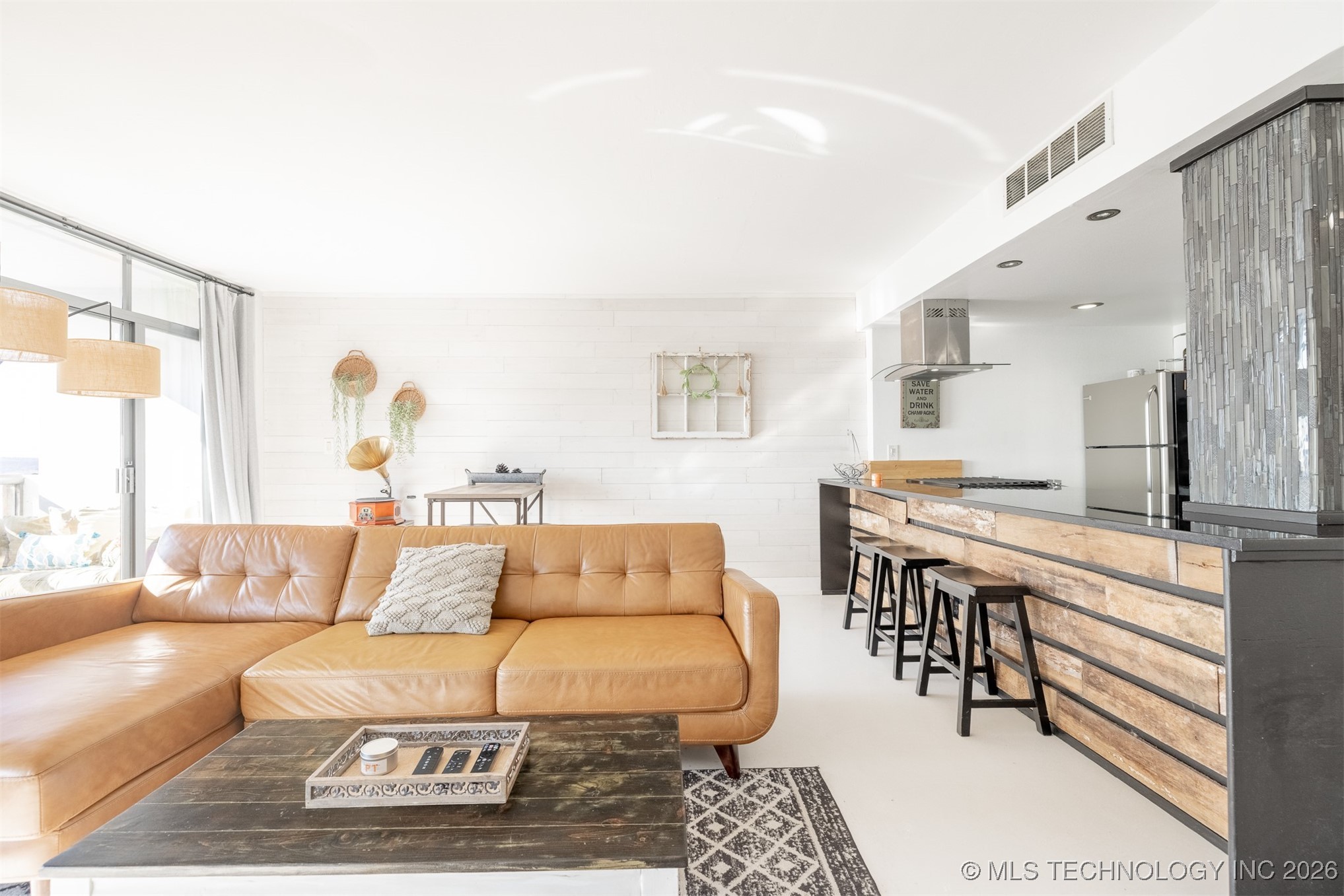 450 W 7th Street 1905 Property Photo 21