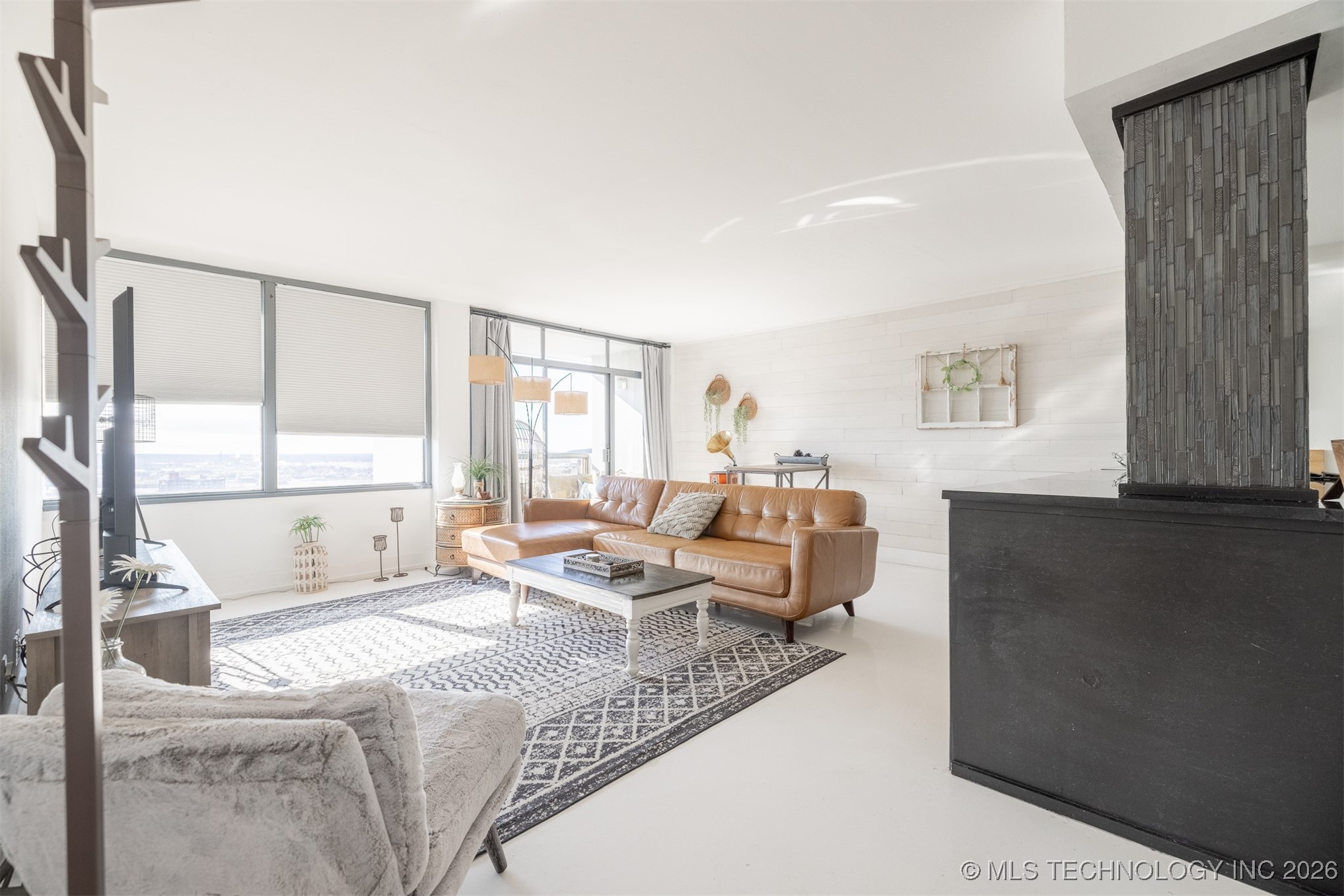 450 W 7th Street 1905 Property Photo 22