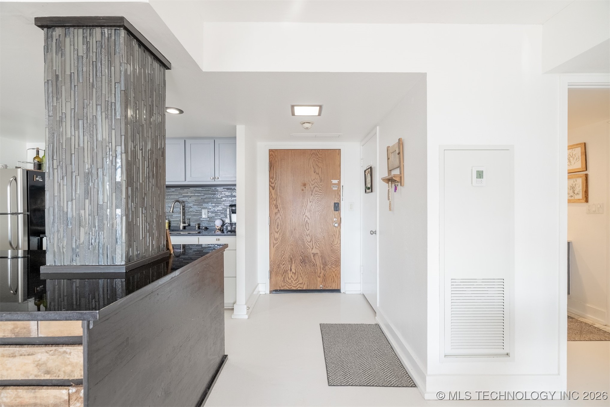 450 W 7th Street 1905 Property Photo 24