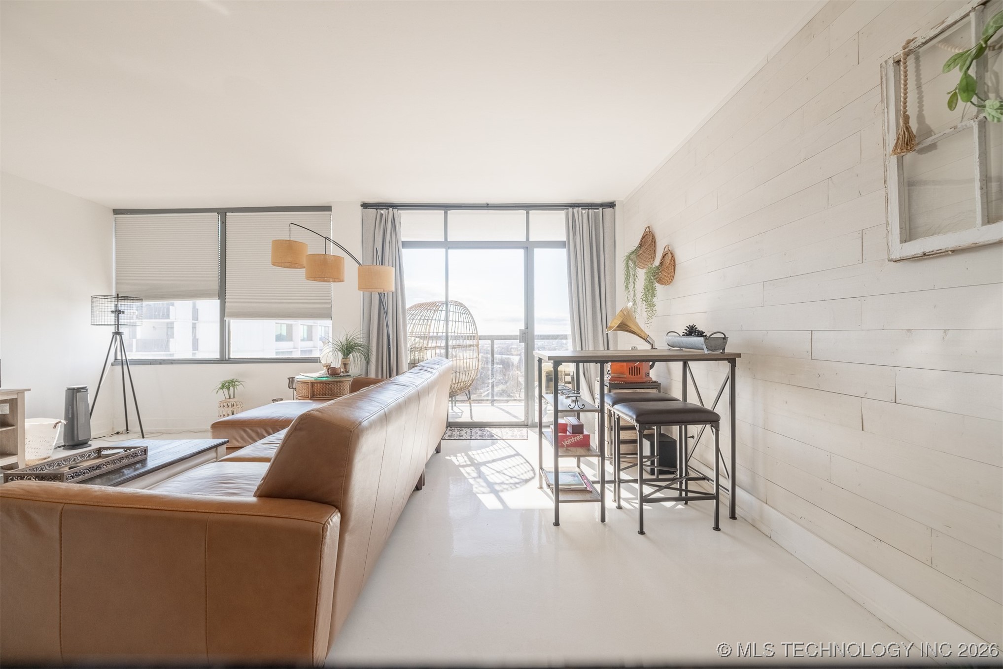 450 W 7th Street 1905 Property Photo 25