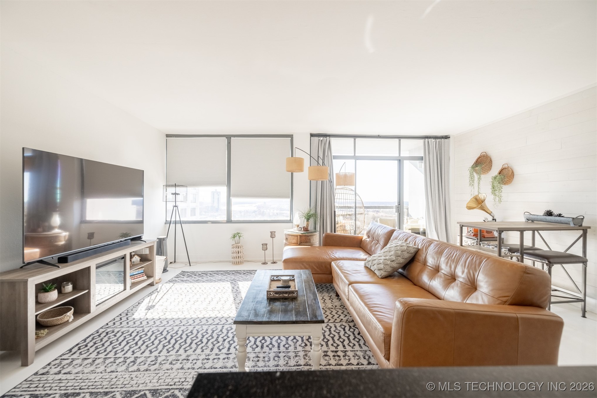 450 W 7th Street 1905 Property Photo 26