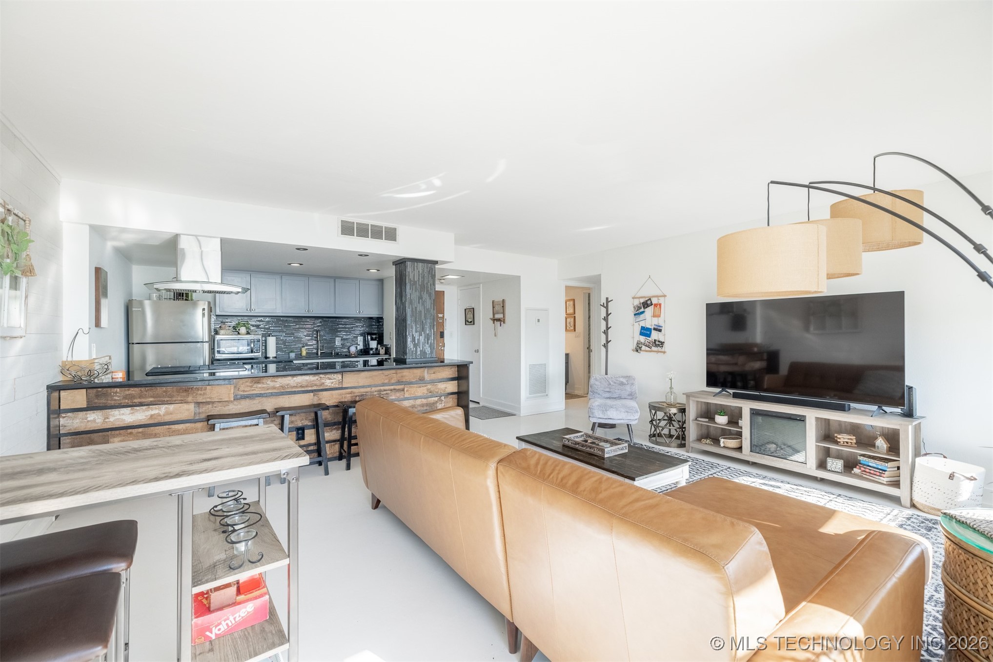 450 W 7th Street 1905 Property Photo 27