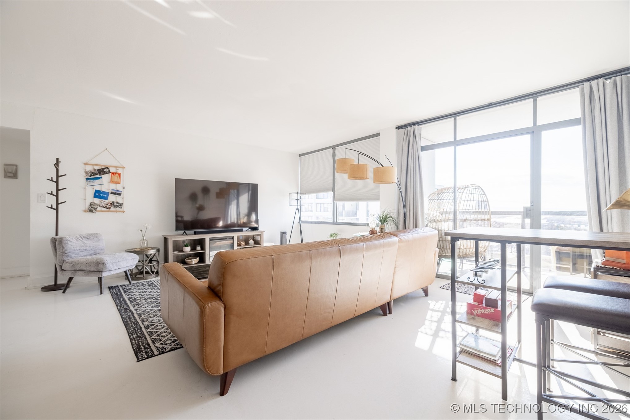 450 W 7th Street 1905 Property Photo 28