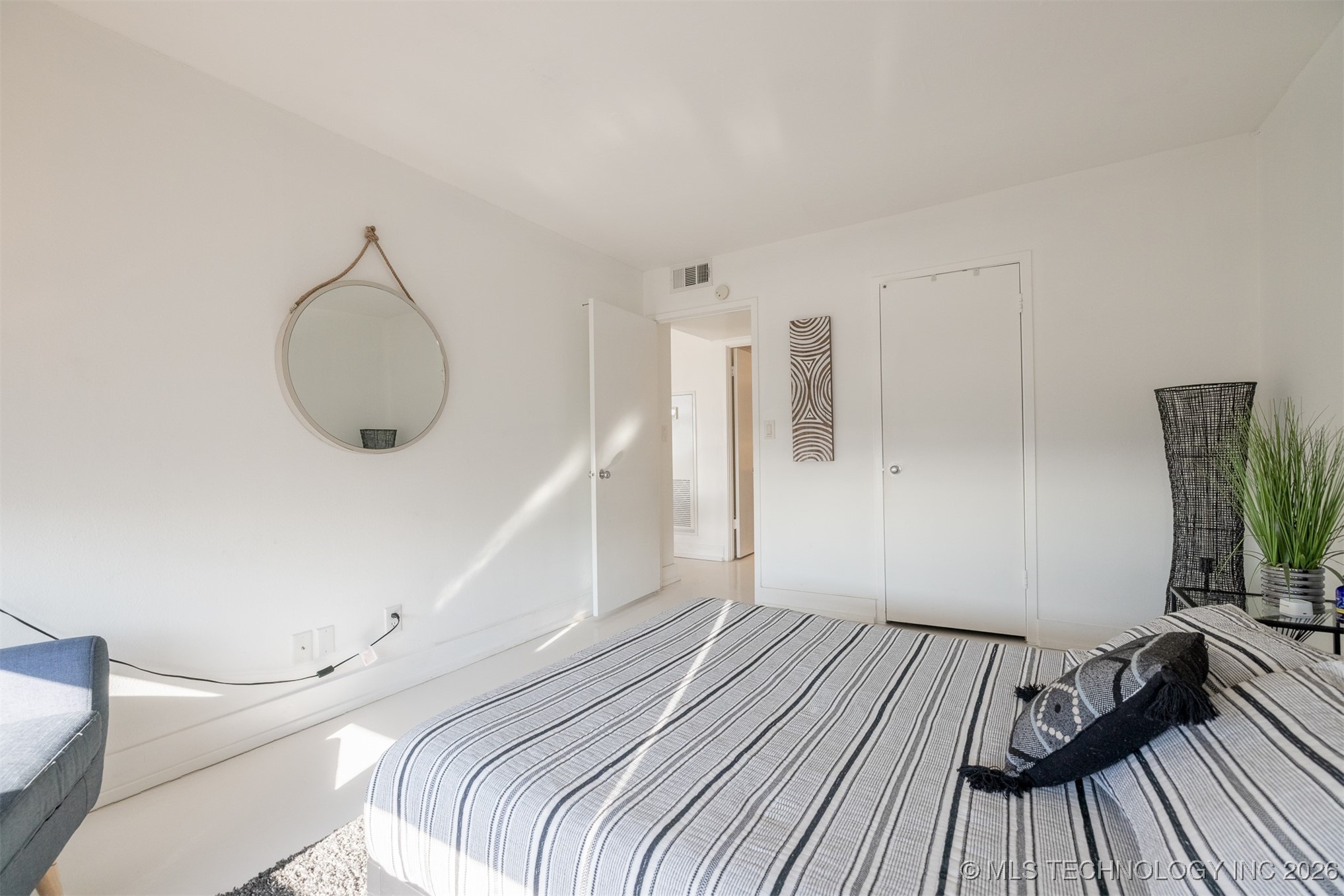 450 W 7th Street 1905 Property Photo 30