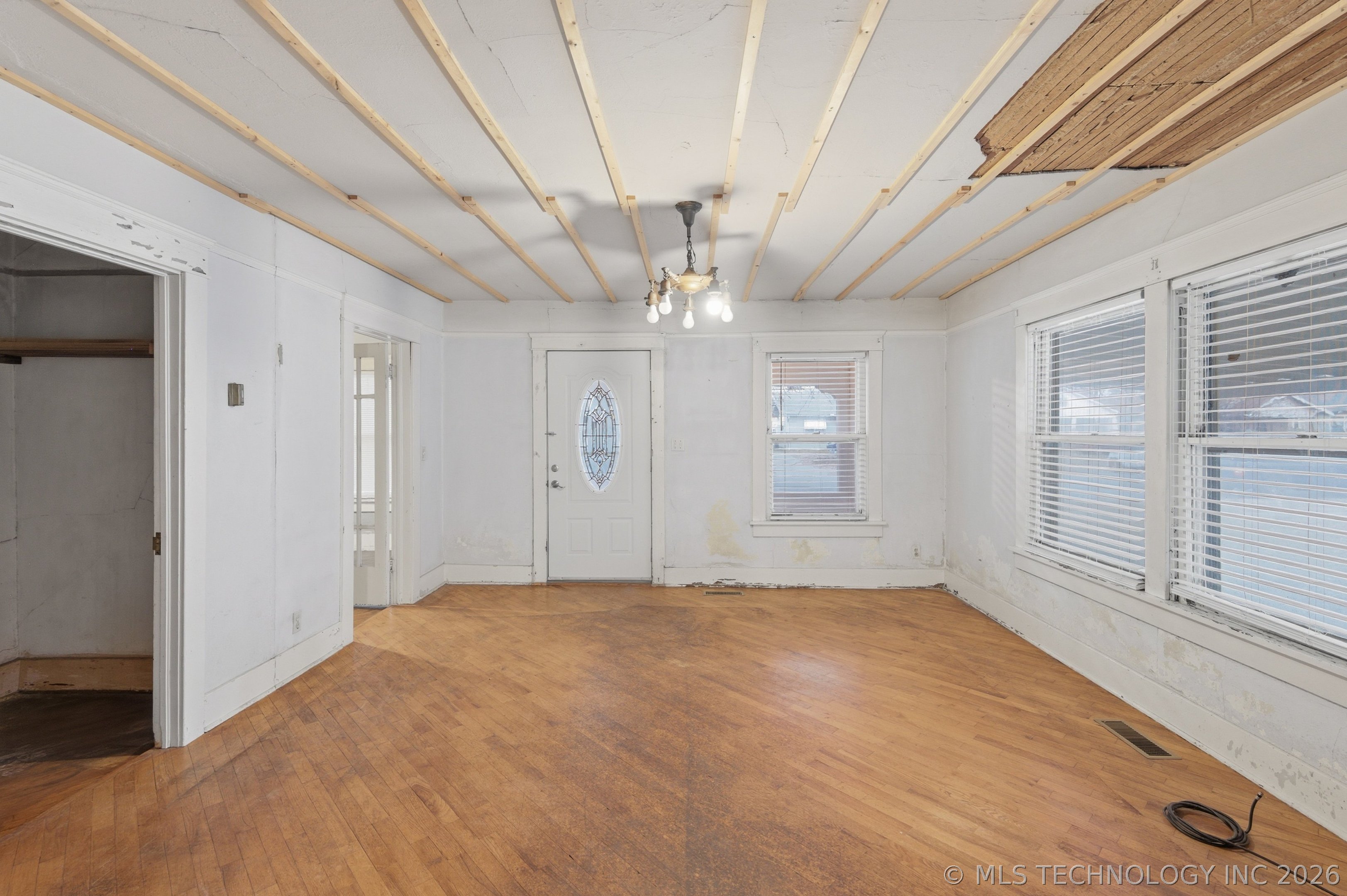 1408 E 6th Street Property Photo 7