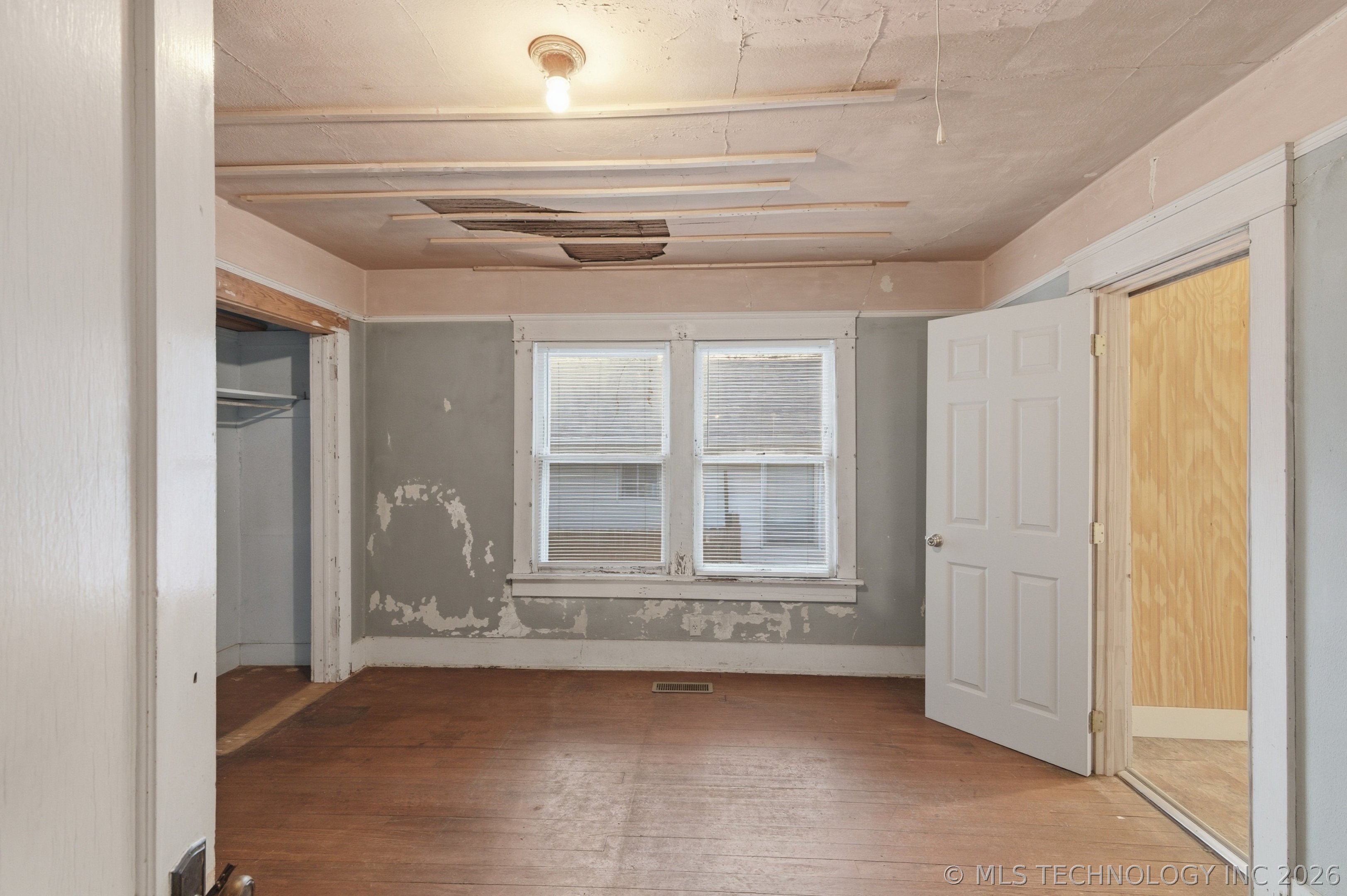 1408 E 6th Street Property Photo 12