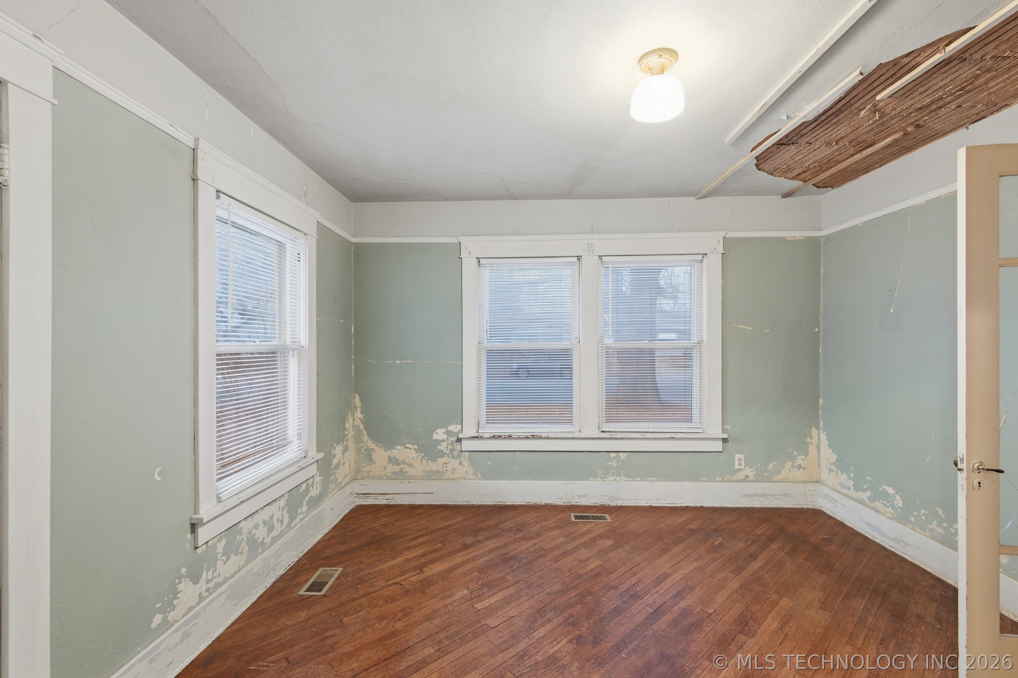 1408 E 6th Street Property Photo 15