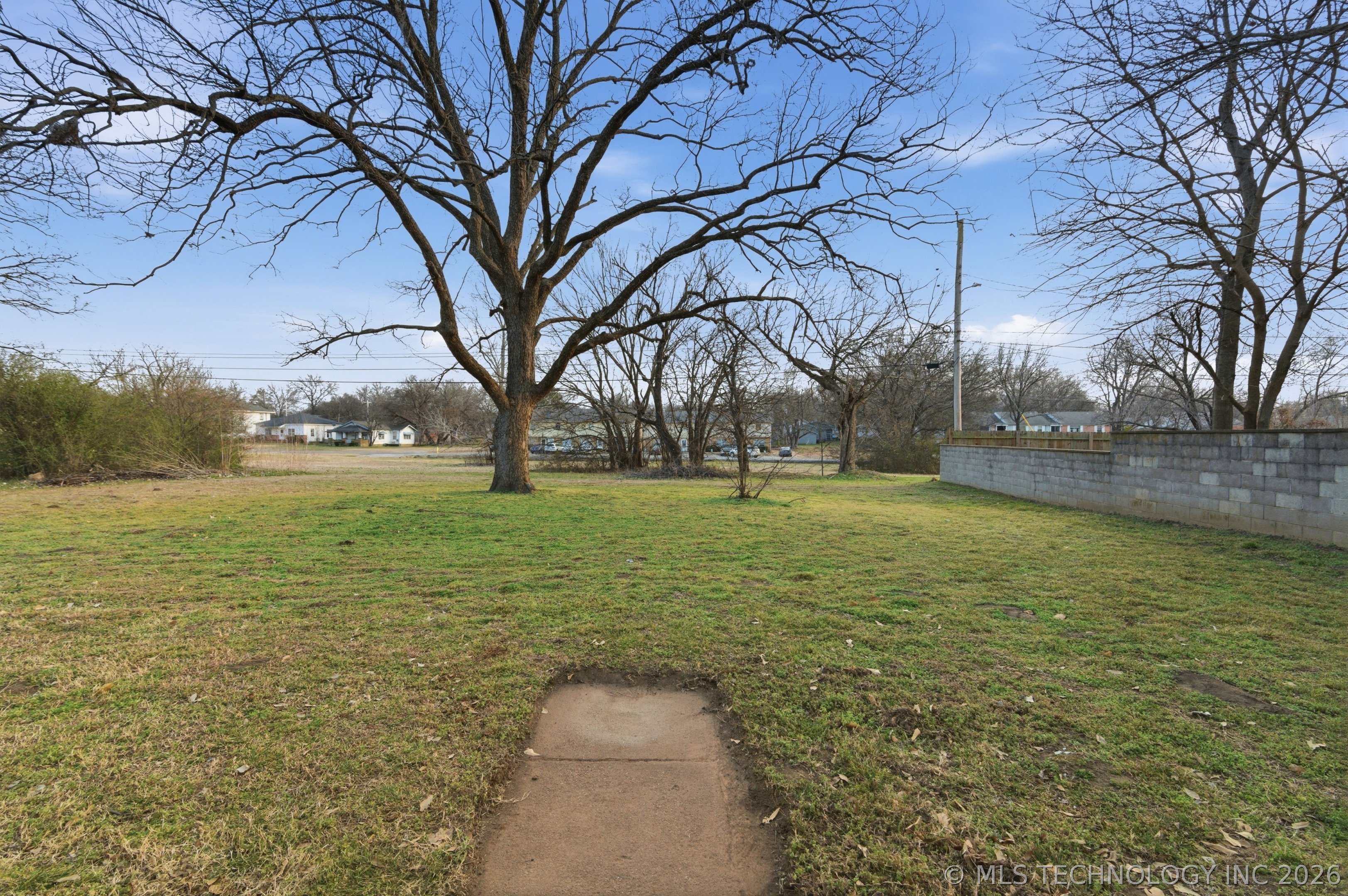 1408 E 6th Street Property Photo 22
