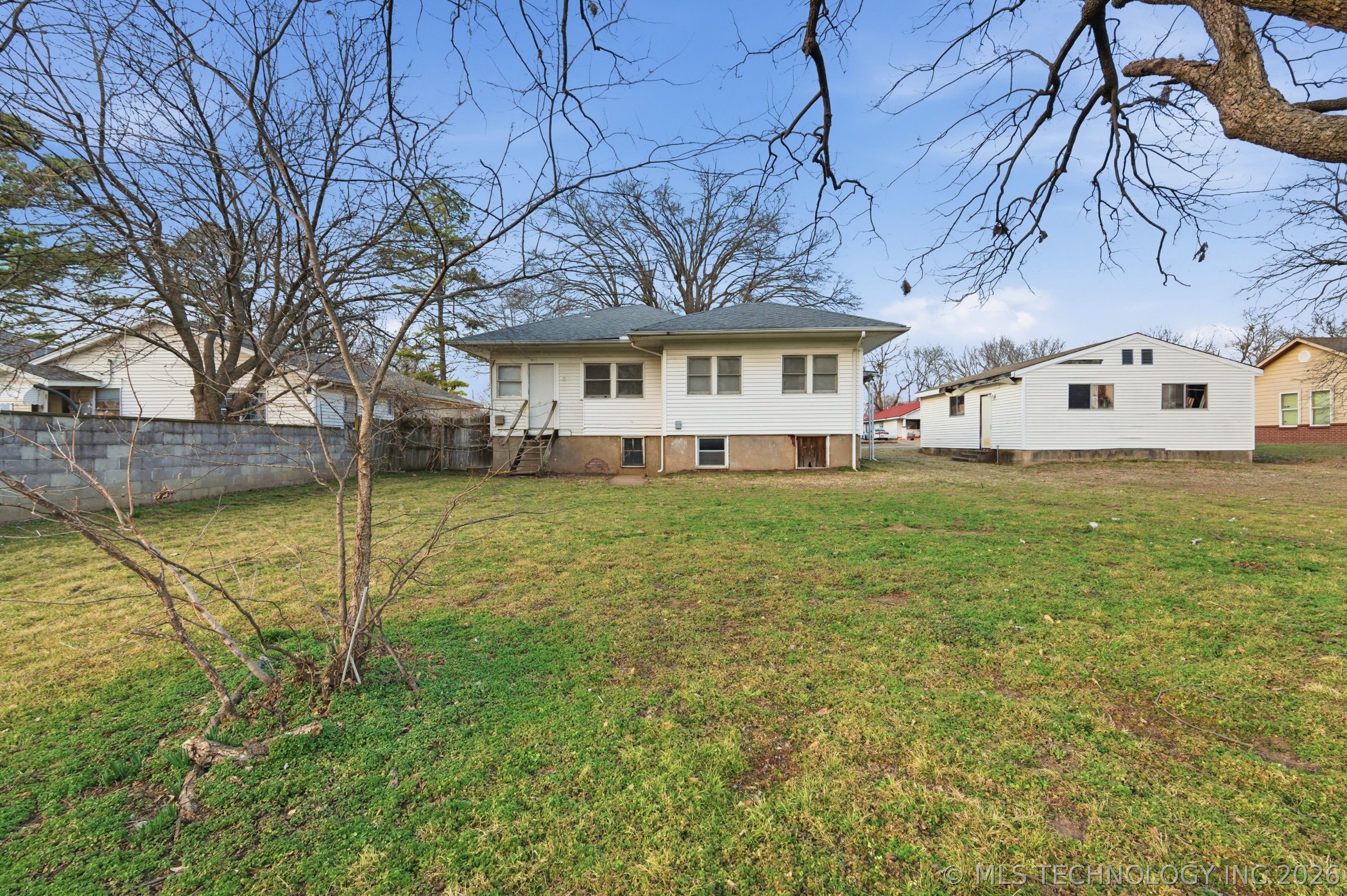 1408 E 6th Street Property Photo 23