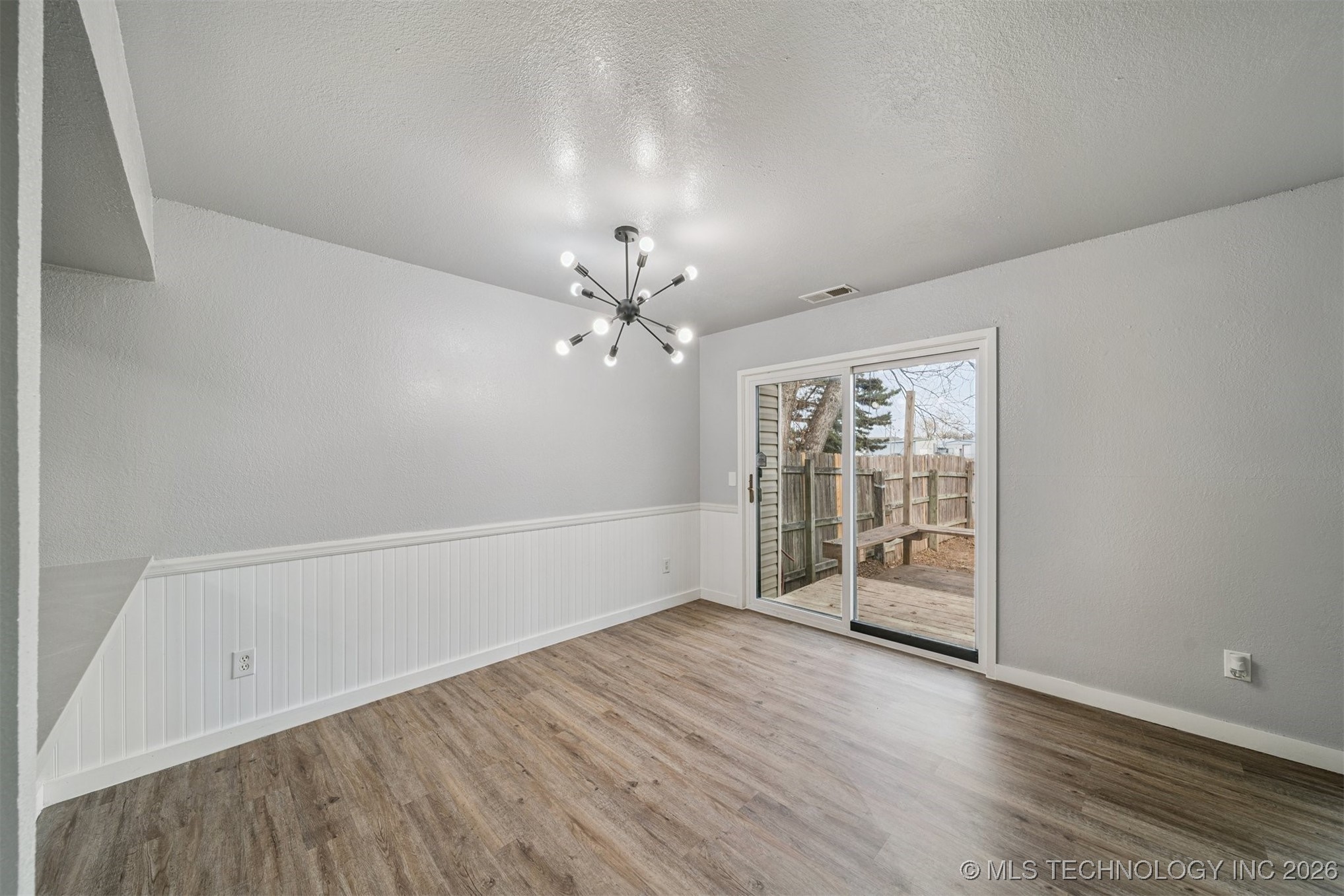 3146 S 101st East Avenue 1201 Property Photo 8