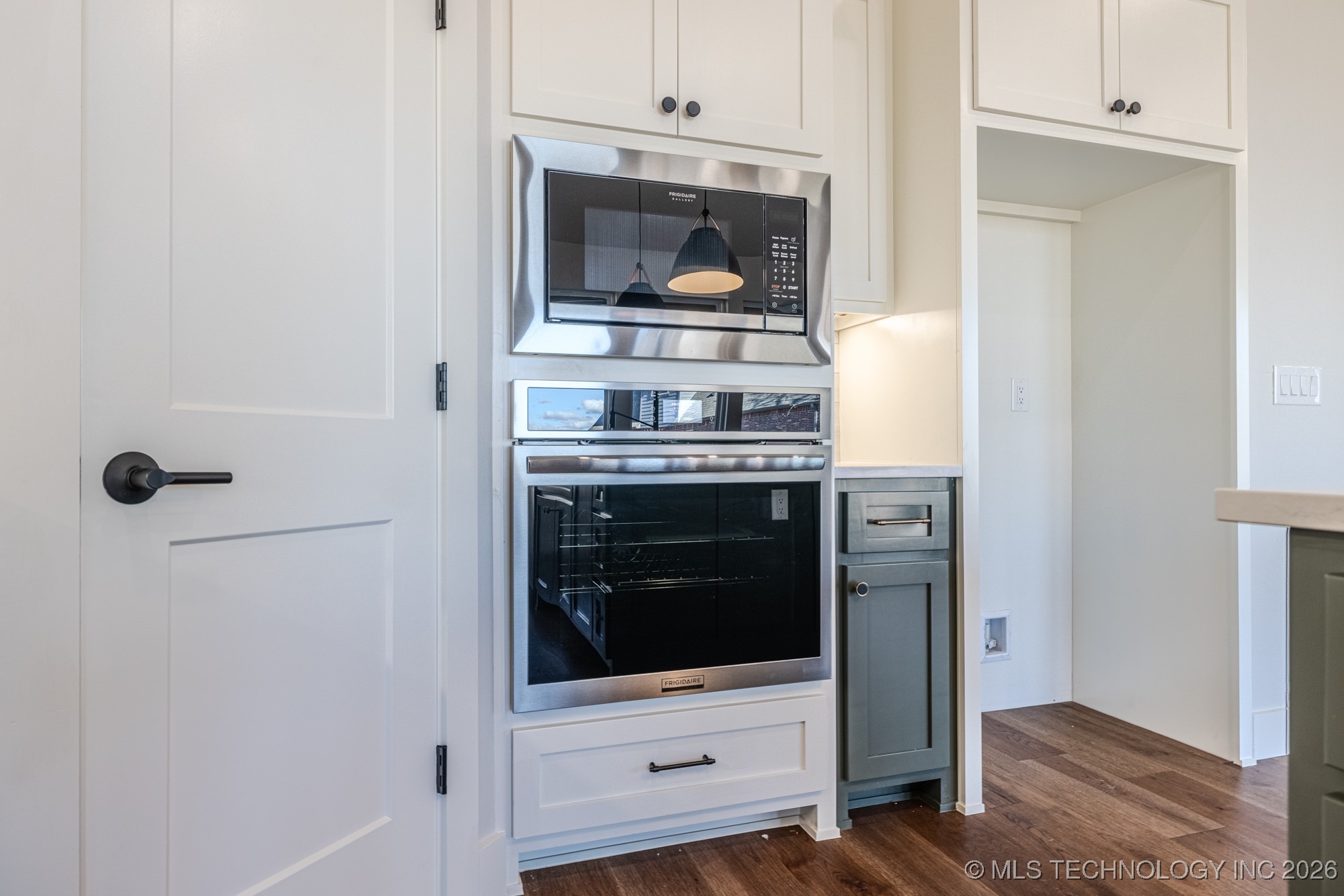 23285 E 106th Street S Property Photo 12