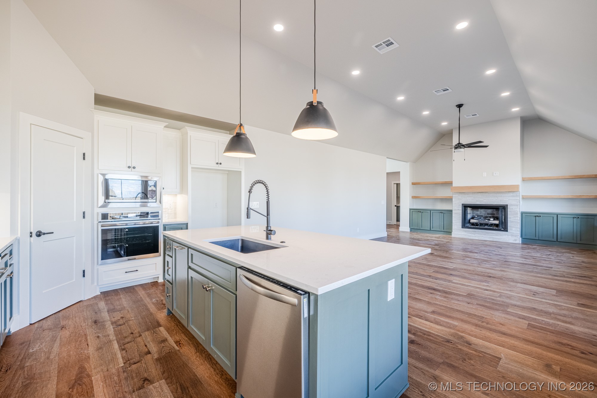 23285 E 106th Street S Property Photo 13