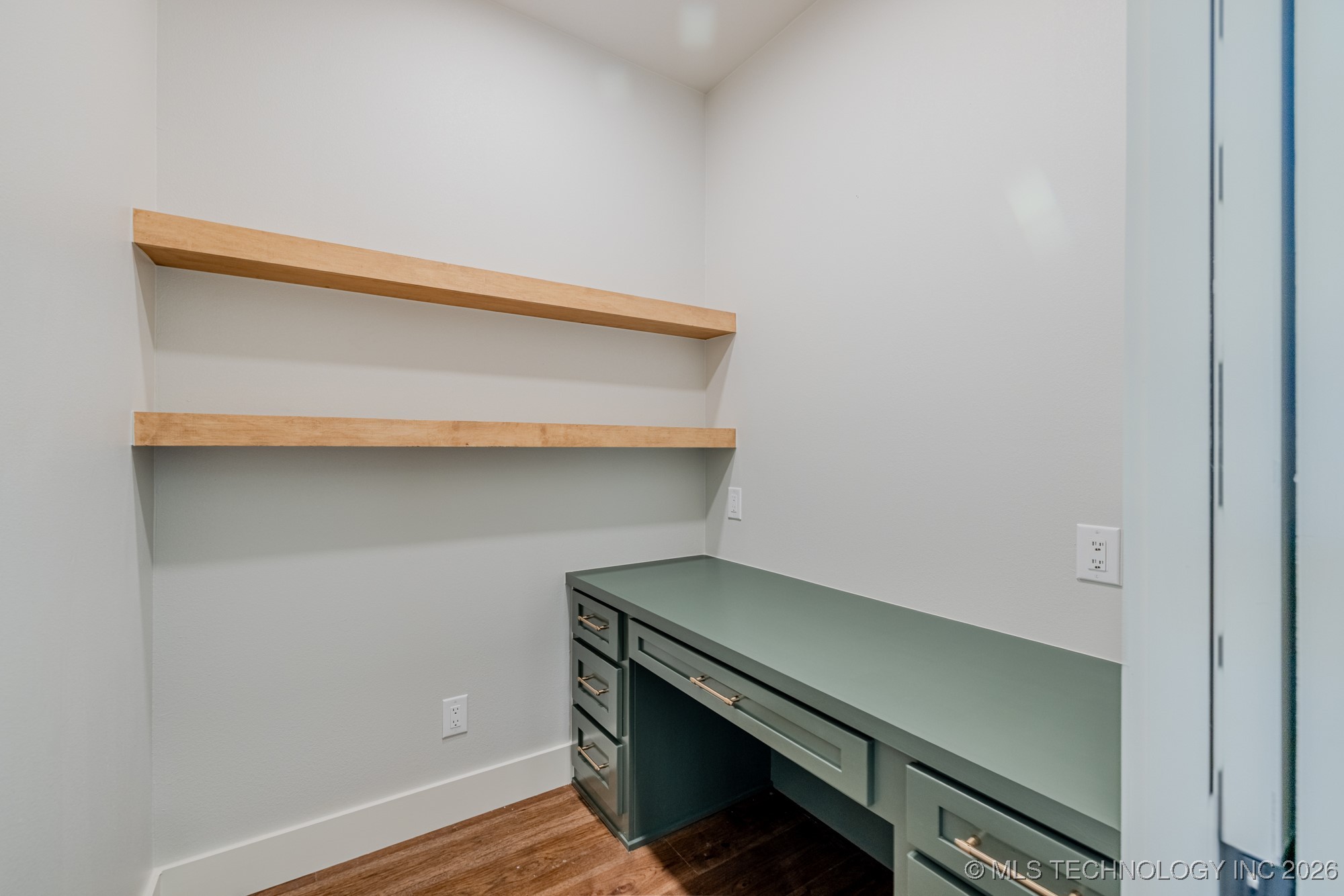 23285 E 106th Street S Property Photo 18