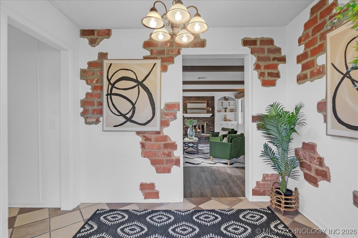 1905 W Indianola Street Property Photo 4